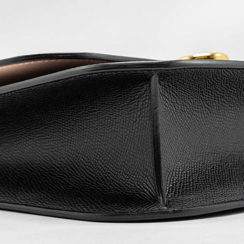 SALVATORE FERRAGAMO GANCINI ROUNDED FLAP BAG CALFSKIN BLACK GHW