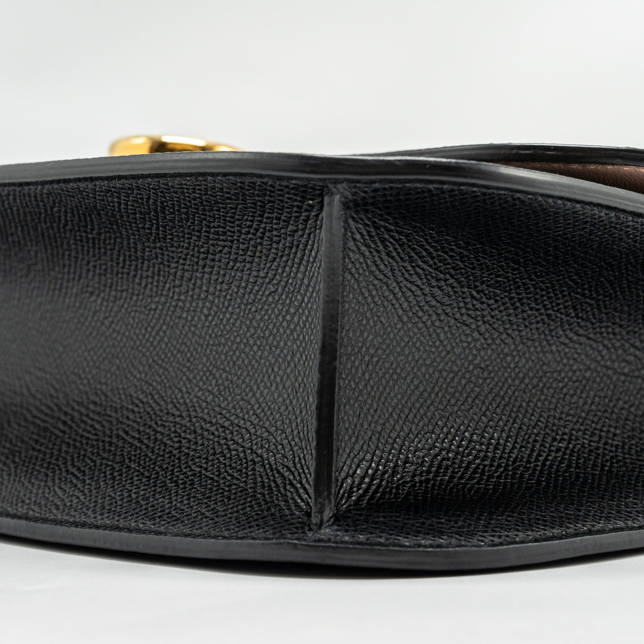 SALVATORE FERRAGAMO GANCINI ROUNDED FLAP BAG CALFSKIN BLACK GHW