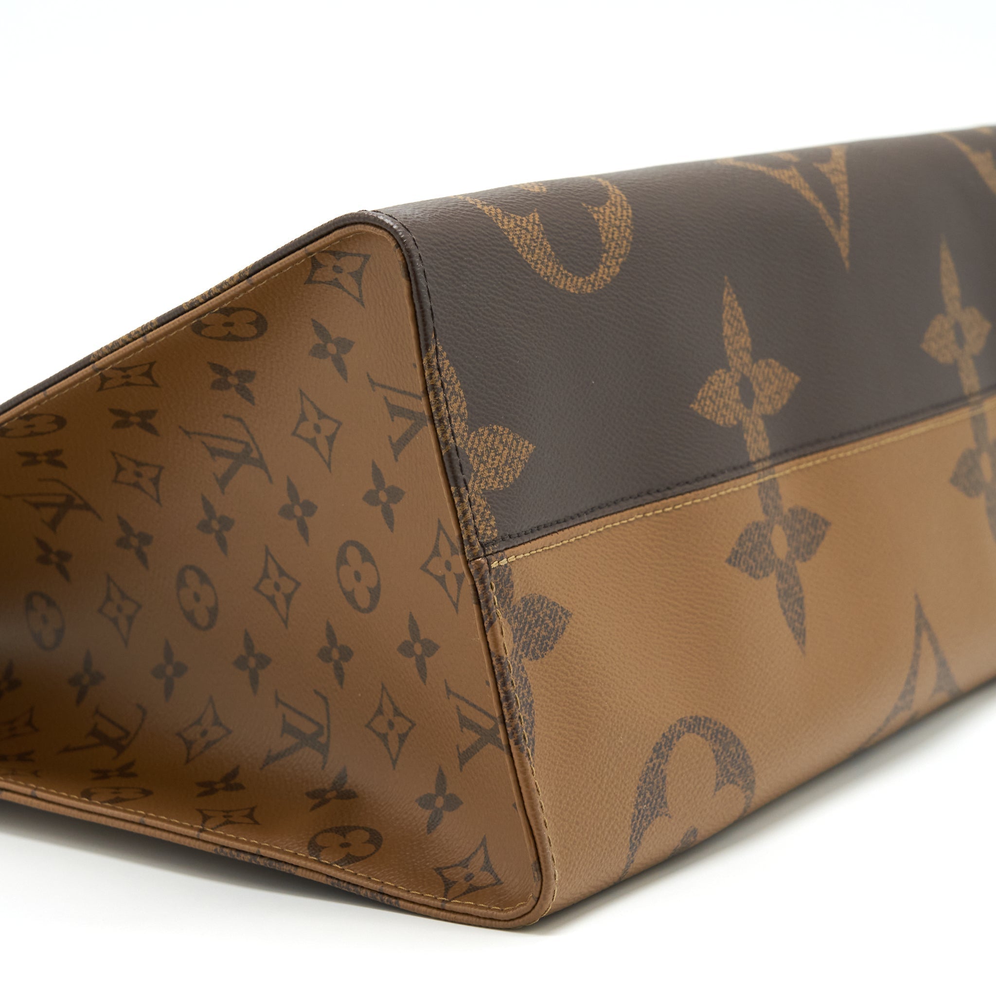 LOUIS VUITTON ON THE GO GM MONOGRAM REVERSE CANVAS GHW