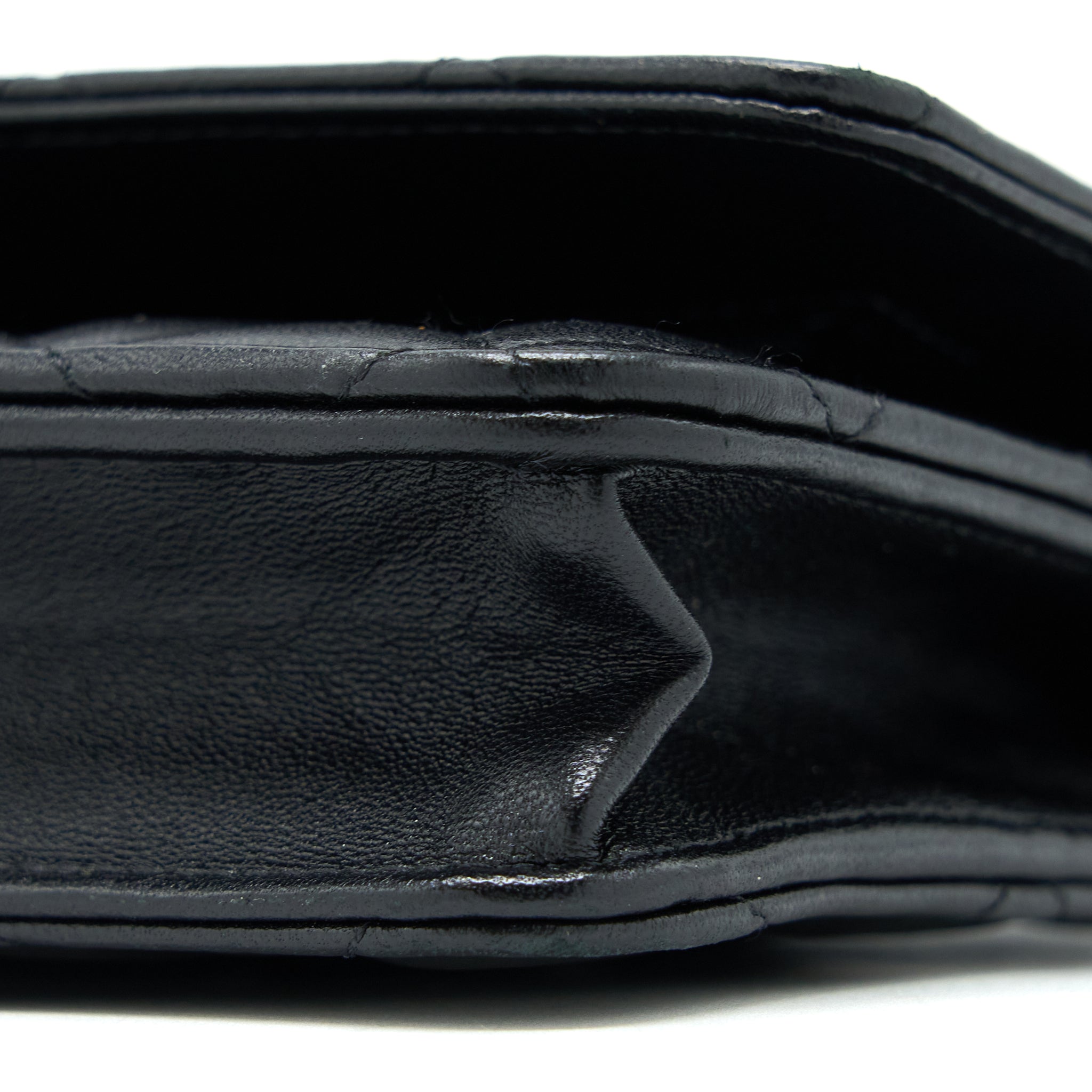 CHANEL RIBBON WALLET ON CHAIN LAMBSKIN BLACK LGHW (MICROCHIP)