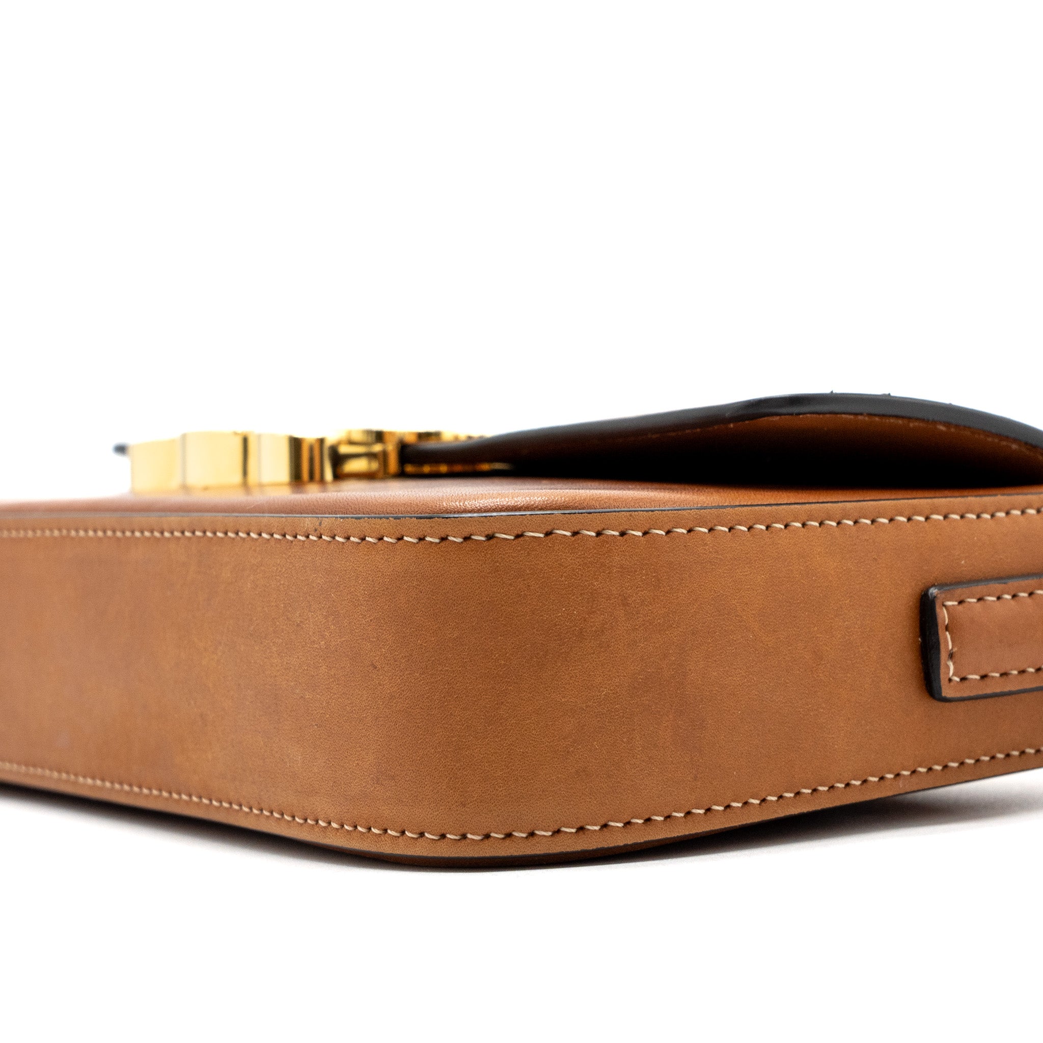 CELINE TRIOMPHE SHOULDER BAG NATURAL CALFSKIN TAN GHW