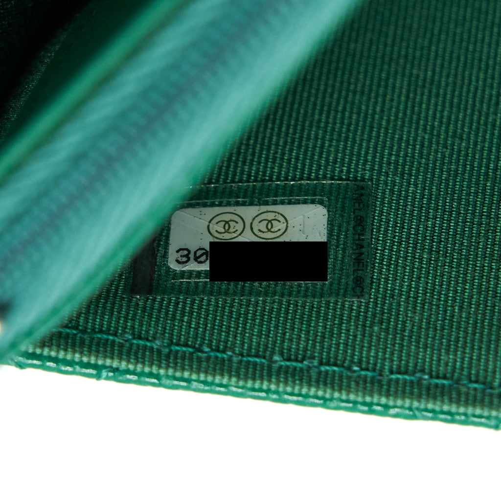 CHANEL CLASSIC WALLET ON CHAIN CAVIAR GREEN SHW