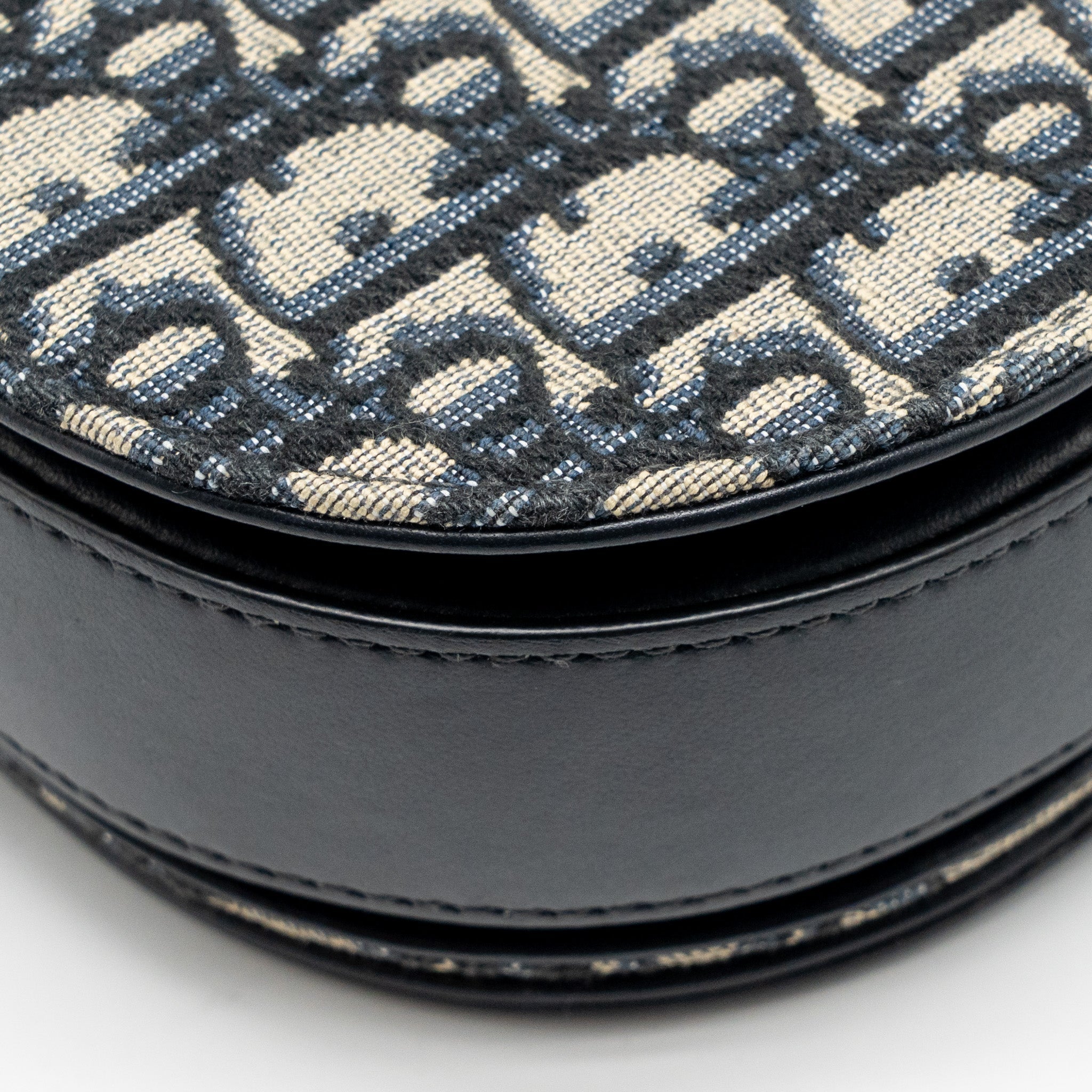 DIOR CD SIGNATURE CROSSBODY BAG OBLIQUE CANVAS NAVY GHW