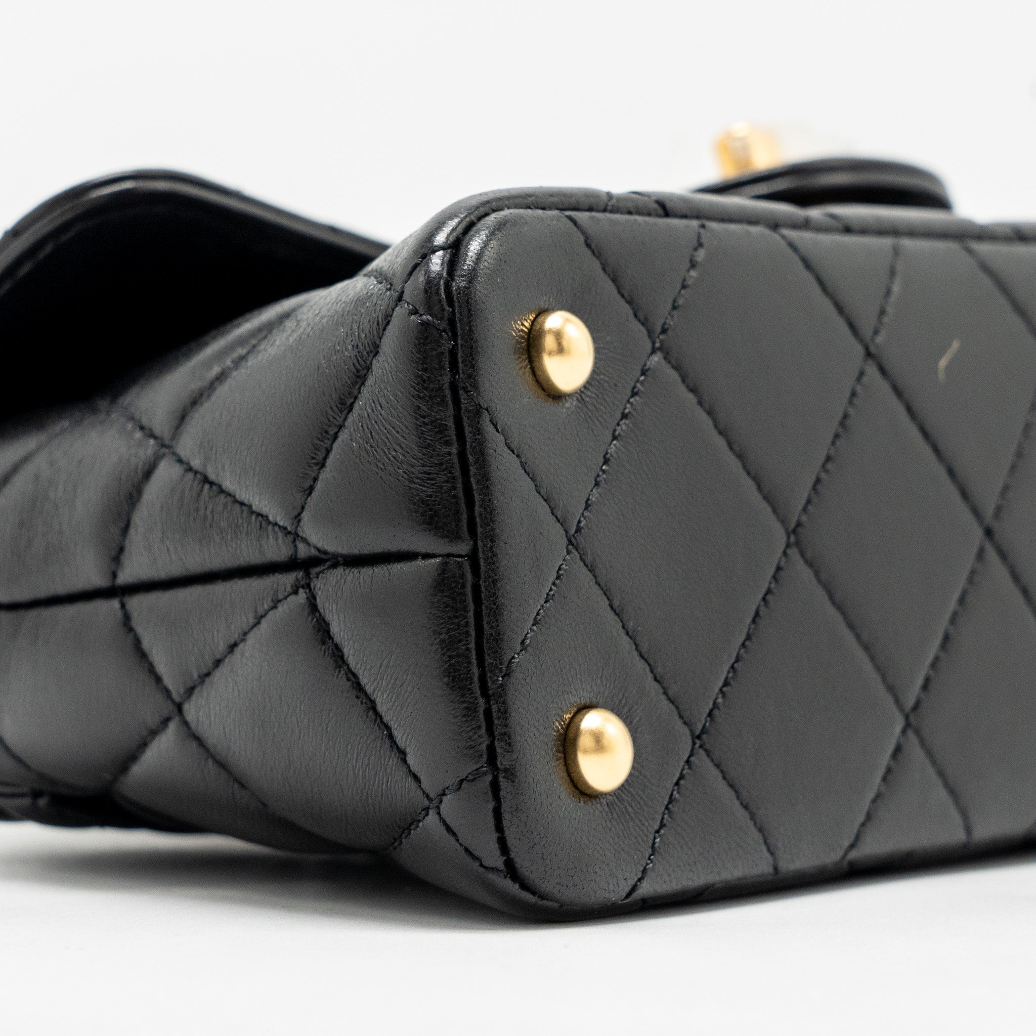 CHANEL 25P TOP HANDLE FLAP BAG SHINY LAMBSKIN BLACK GHW(MICROCHIP)