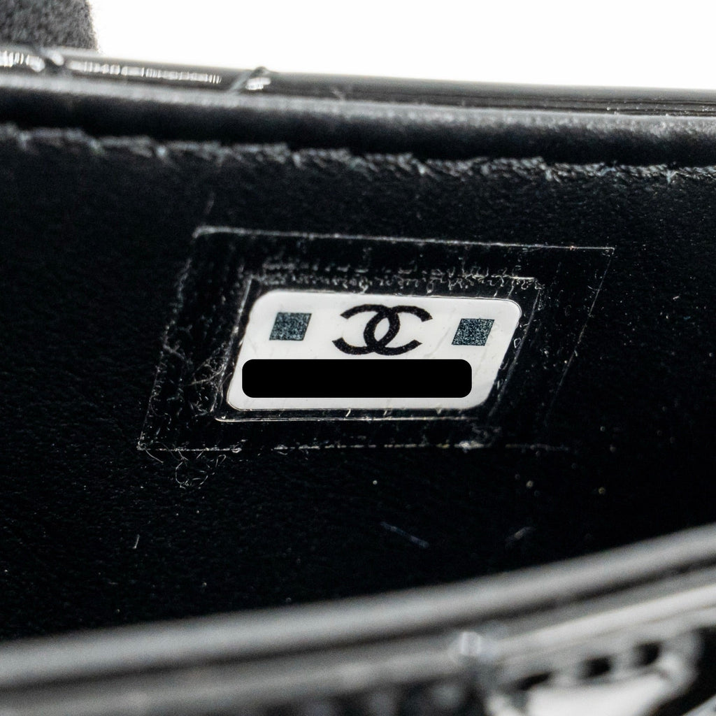 CHANEL ROUND CLUTCH PATENT LEATHER BLACK GHW (MICROCHIP)