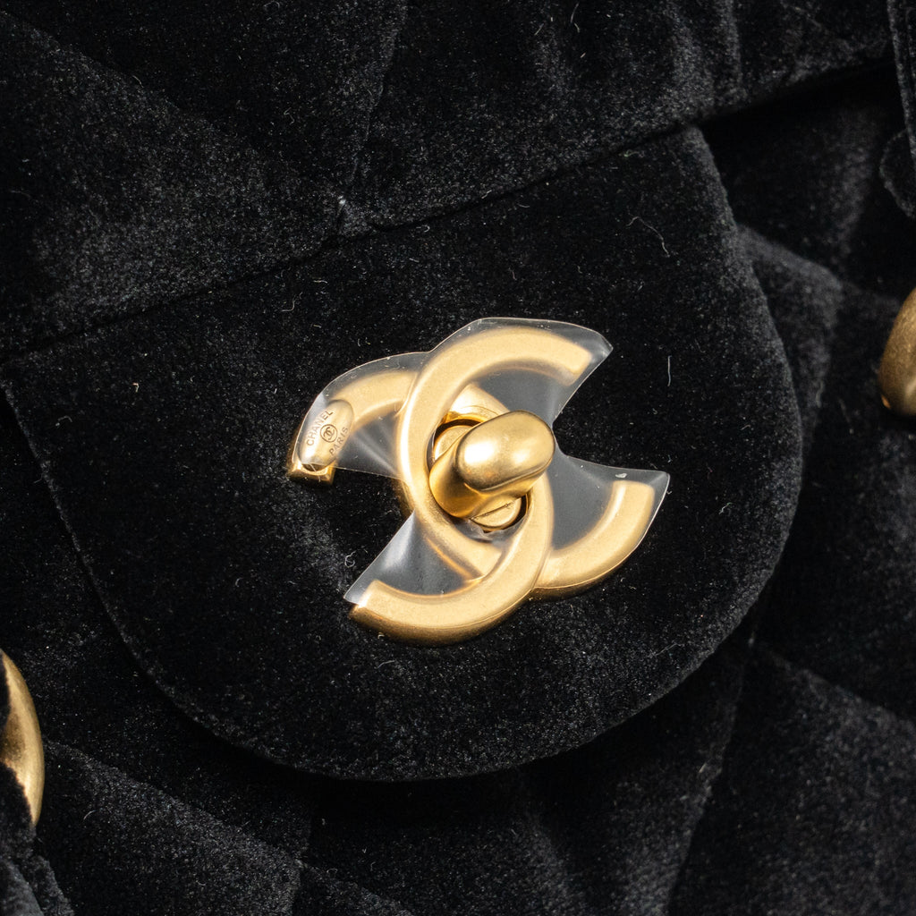 CHANEL MINI BOWLING CLUTCH WITH CHAIN VELVET BLACK GHW (MICROCHIP)