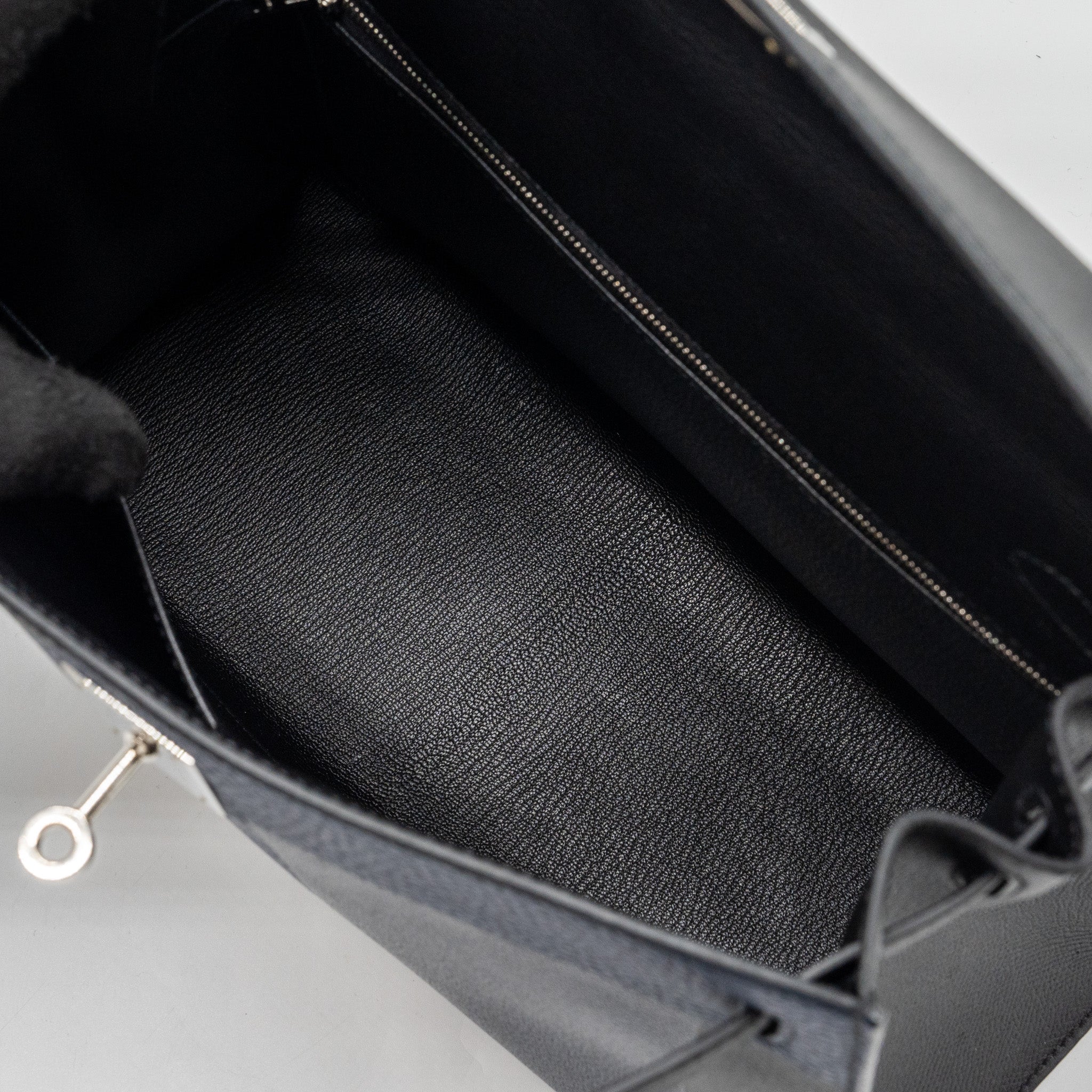 HERMES KELLY 28 LETTER C SPECIAL ORDER EPSOM/TOGO/CHÈVRE MYSORE BLACK/BLUE SHW