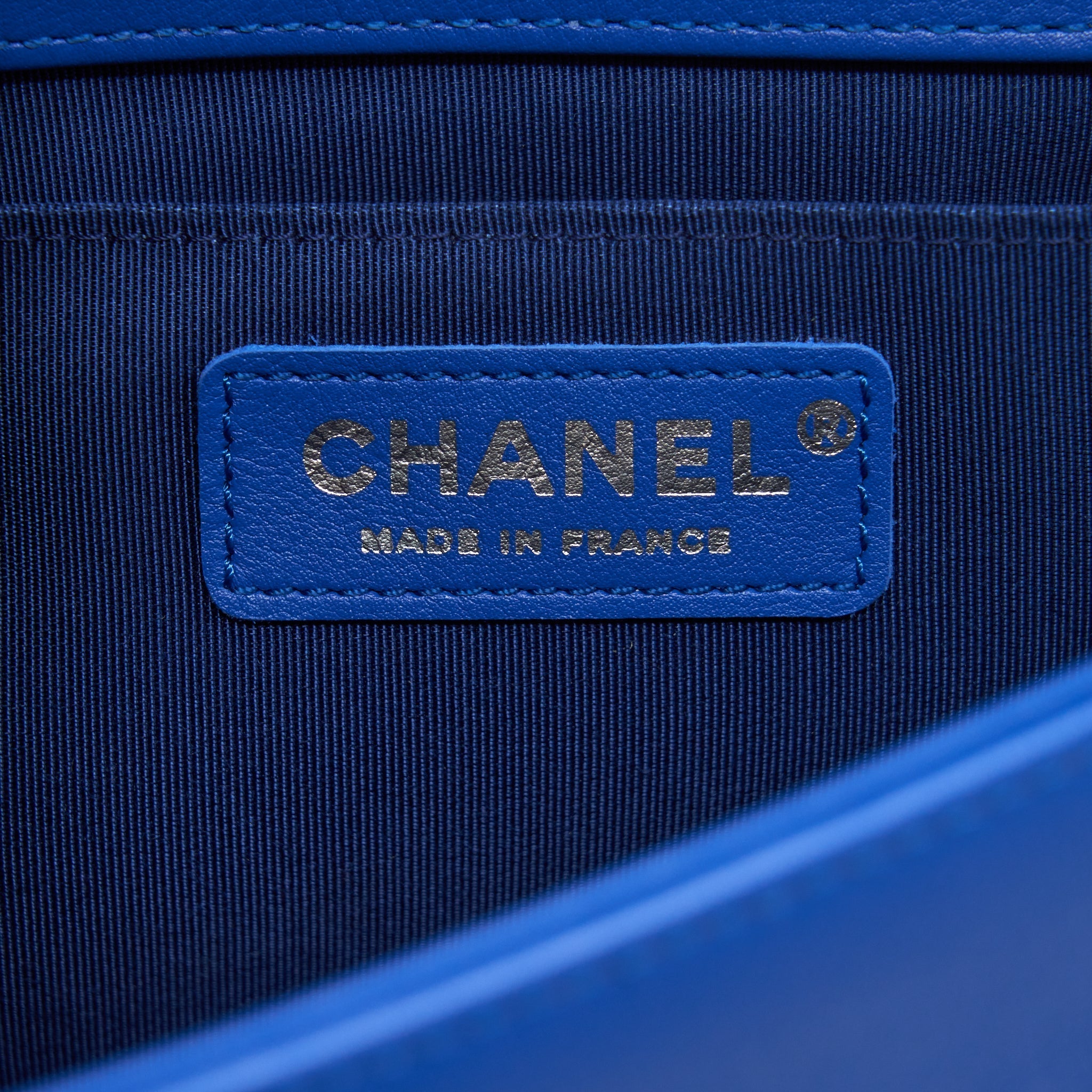 CHANEL MEDIUM CHEVRON BOY BAG LAMBSKIN BLUE RUTHENIUM HARDWARE