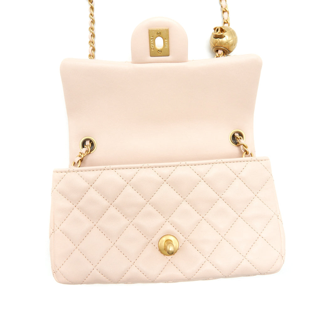 CHANEL 22C PEARL CRUSH MINI RECTANGULAR FLAP BAG LAMBSKIN LIGHT BERGE GHW (MICROCHIP)