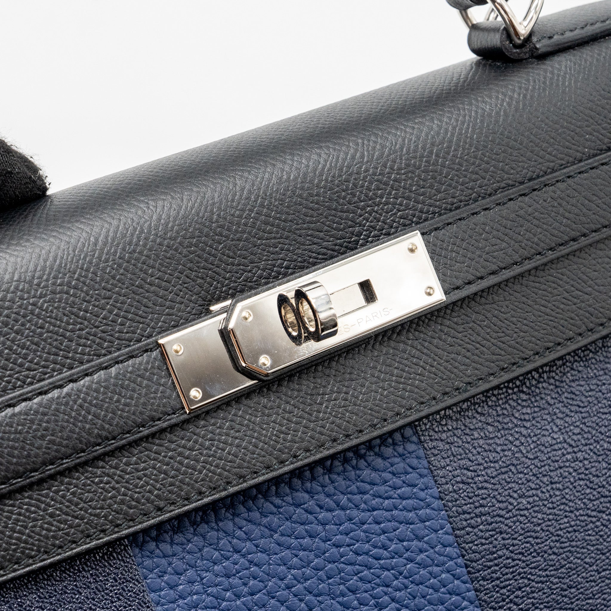 HERMES KELLY 28 LETTER C SPECIAL ORDER EPSOM/TOGO/CHÈVRE MYSORE BLACK/BLUE SHW