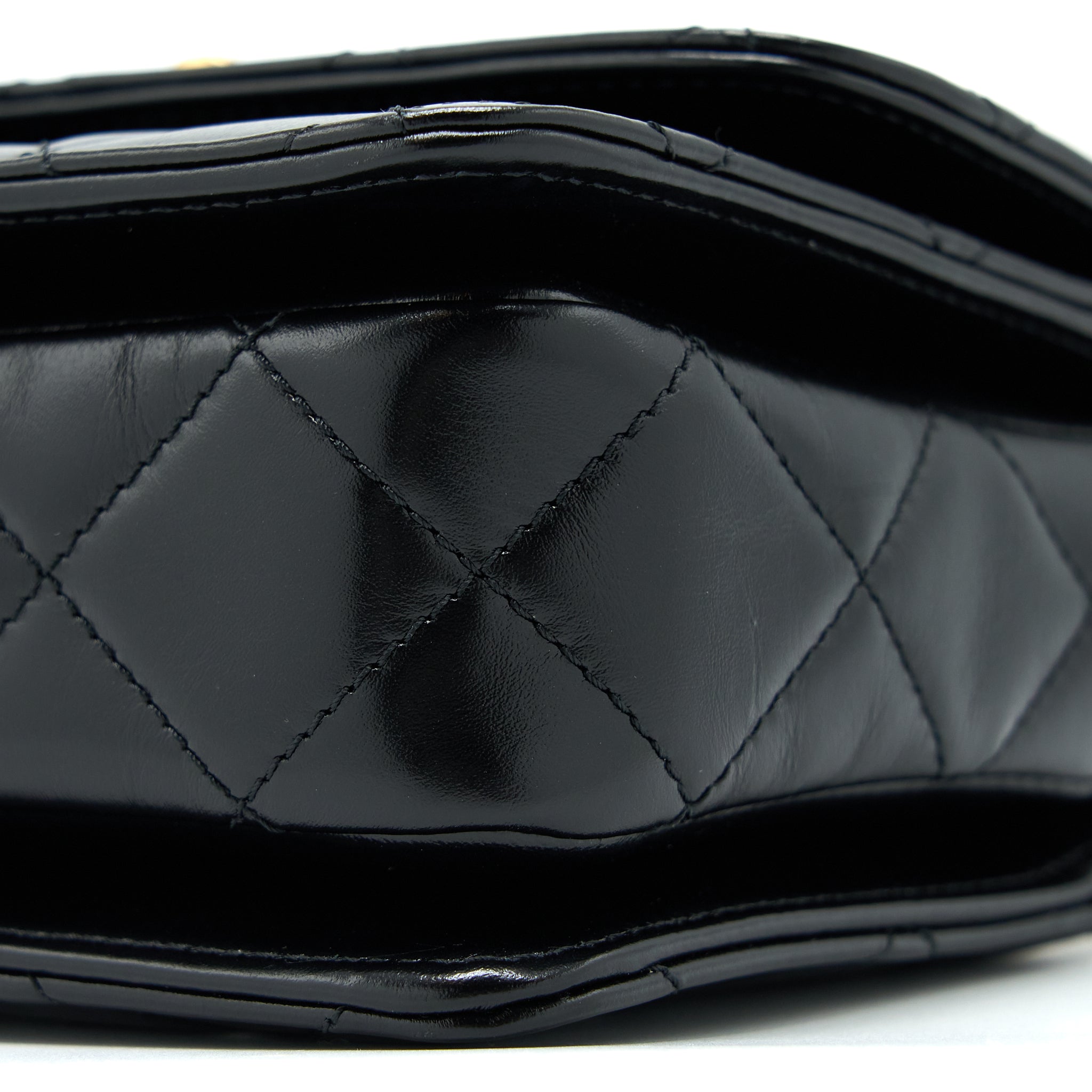 CHANEL 23P FLAP BAG WITH TOP HANDLE SHINY CALFSKIN BLACK GHW (MICROCHIP)