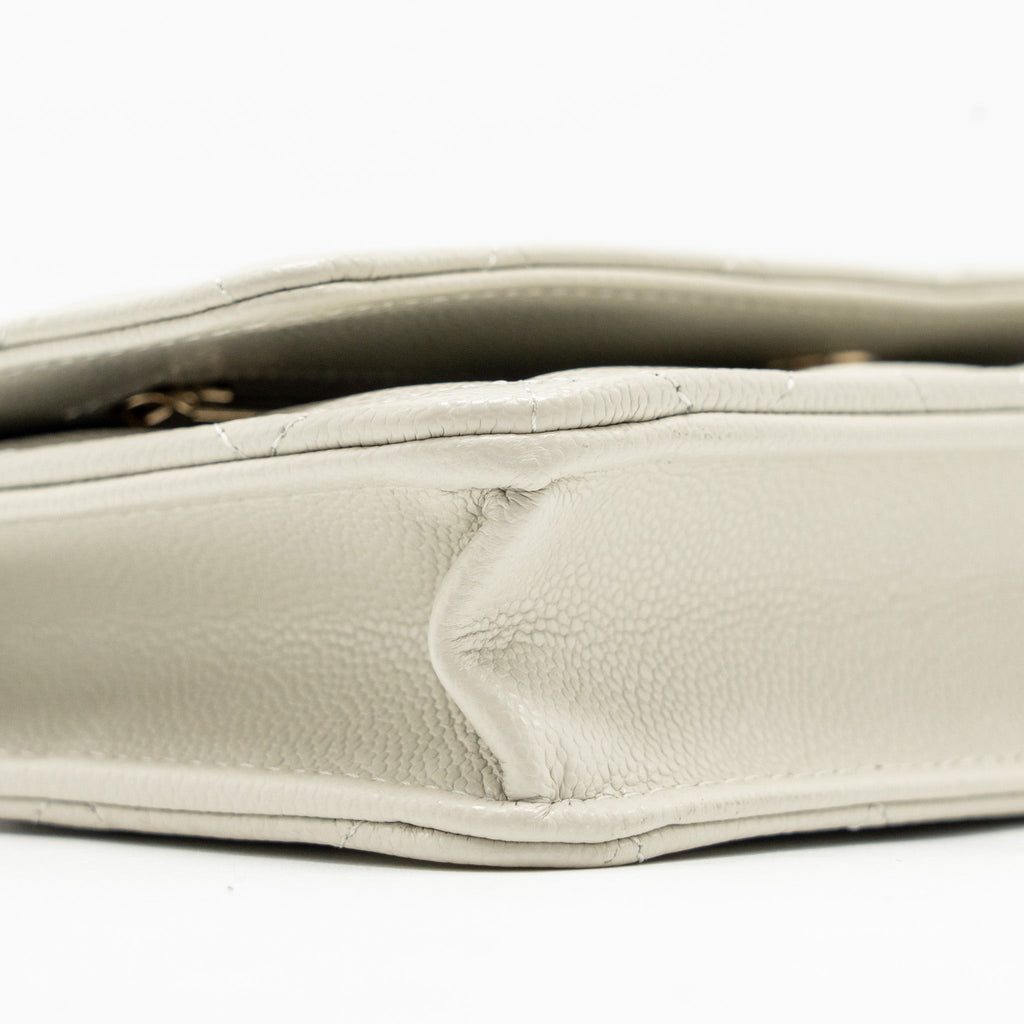 CHANEL CLASSIC WALLET ON CHAIN CAVIAR CREAMY WHITE LGHW(MICROCHIP)