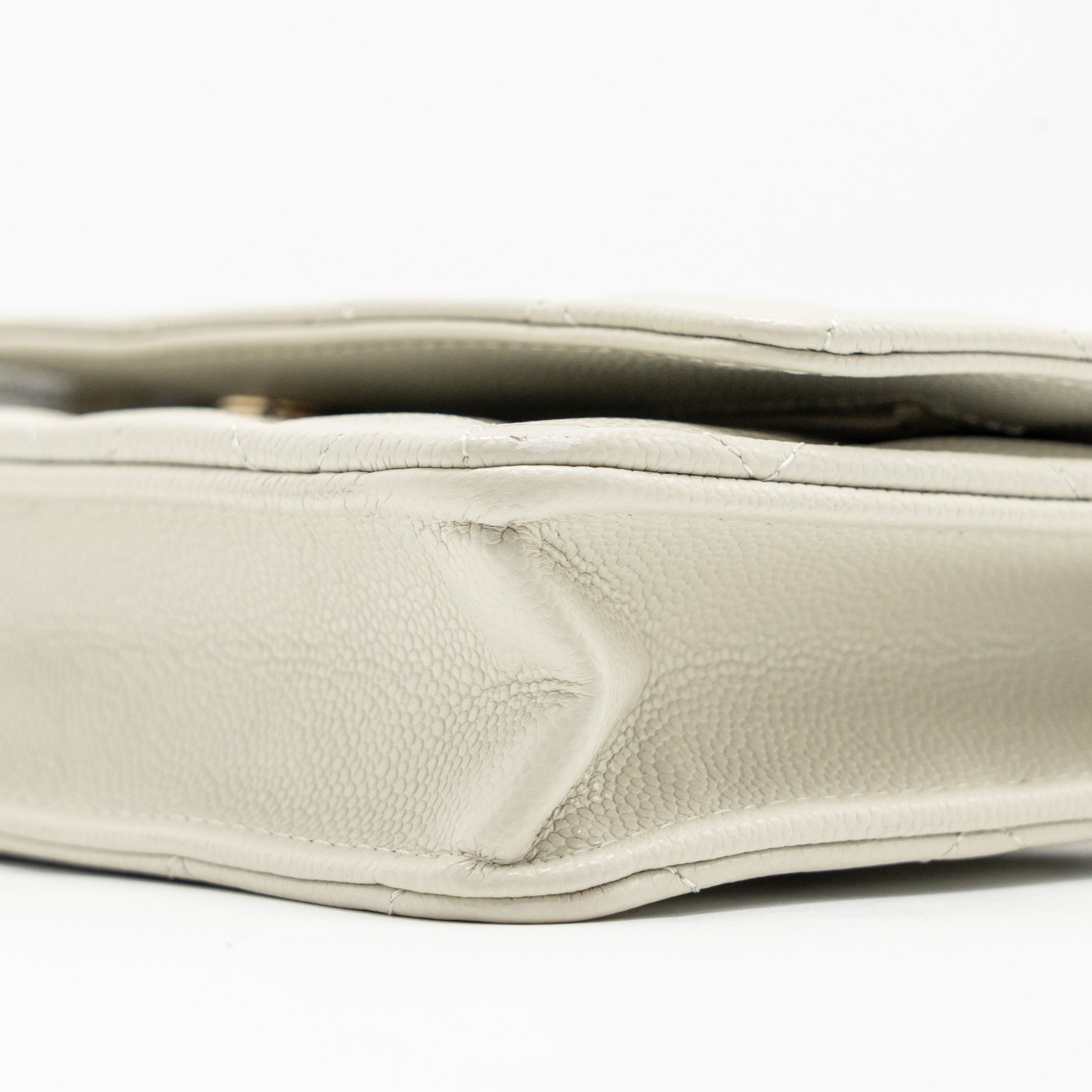 CHANEL CLASSIC WALLET ON CHAIN CAVIAR CREAMY WHITE LGHW(MICROCHIP)