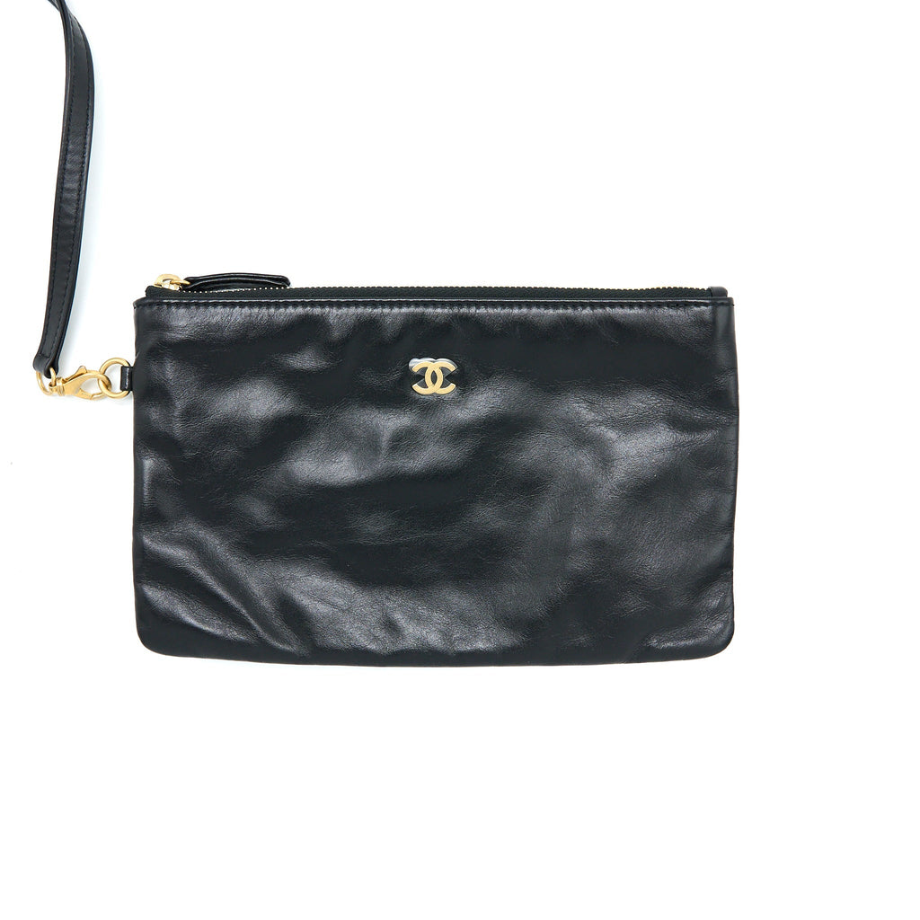 CHANEL MEDIUM 22 BAG WHITE LETTER SHINY CALFSKIN BLACK GHW (MICROCHIP)