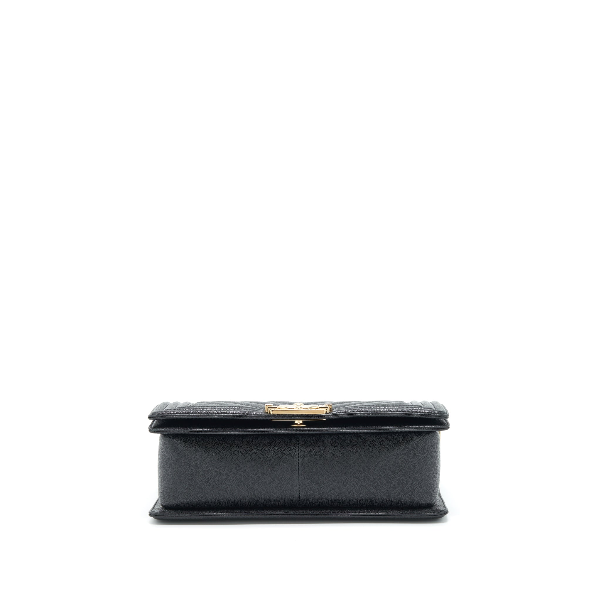 CHANEL MEDIUM BOY CHEVRON CAVIAR BLACK LGHW