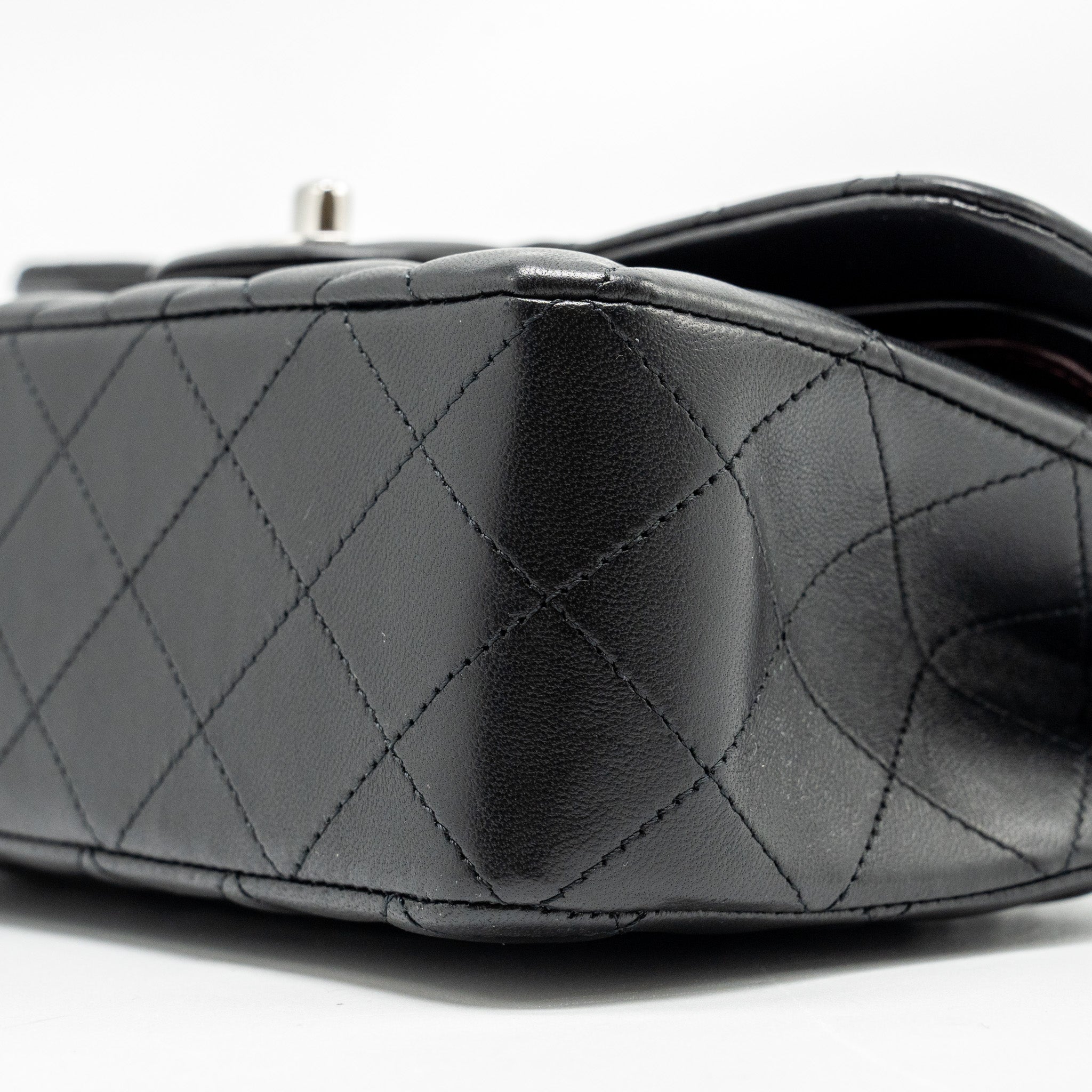 CHANEL SMALL CLASSIC DOUBLE FLAP BAG LAMBSKIN BLACK SHW (MICROCHIP)