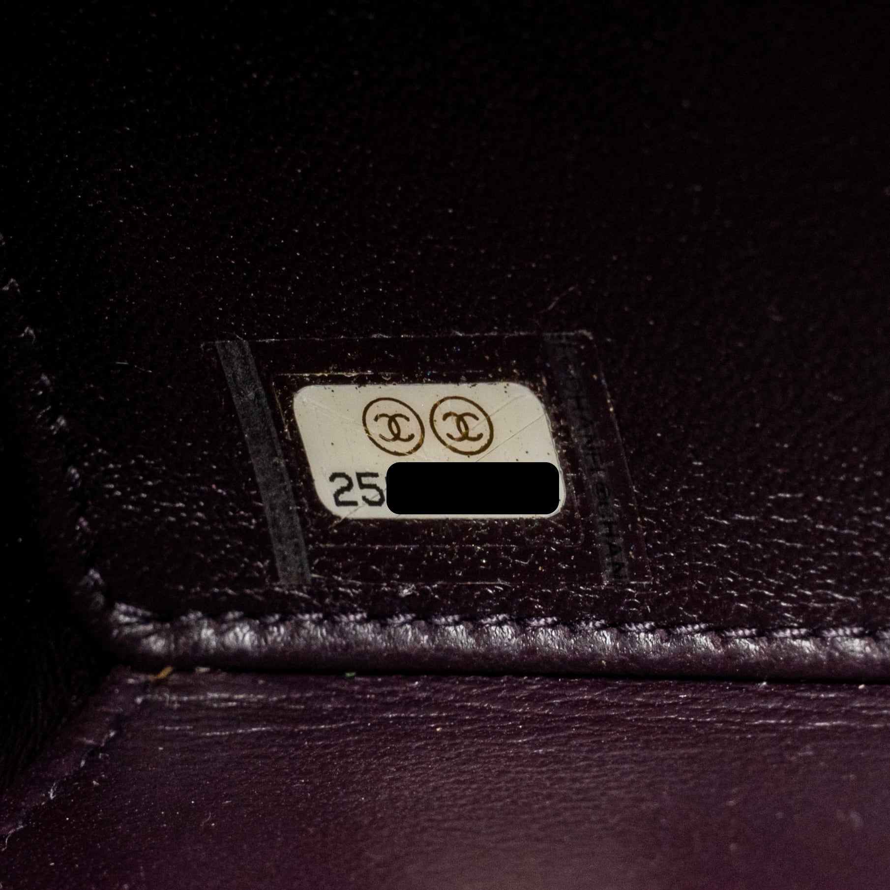 CHANEL 18A PARIS HAMBURG MINAUDIERE SHIPPING CONTAINER EVENING CLUTCH PLEXIGLASS/METAL BLACK SHW