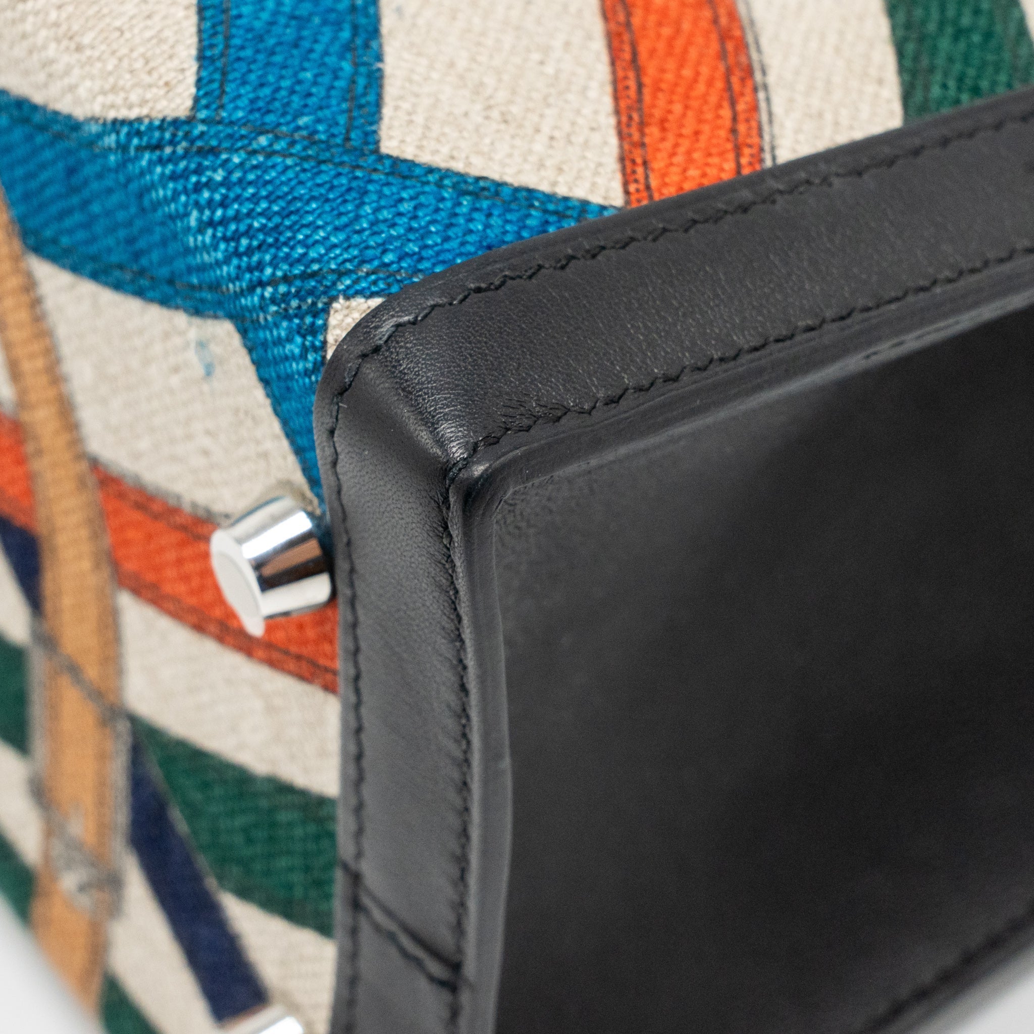 HERMES KELLY 32 LIMITED EDITION TOILE DE WASHED CANVAS / SWIFT LEATHER BLACK / CAVALCADOUR PRINT SHW