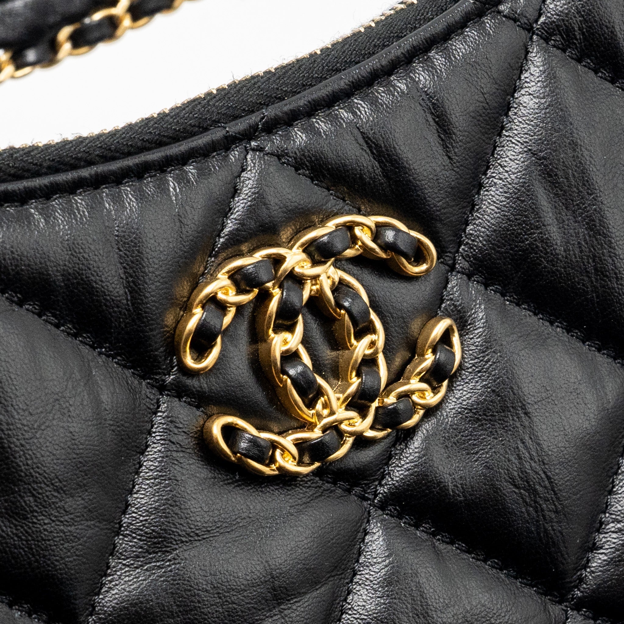 CHANEL 23K HOBO SHOULDER BAG CALFSKIN BLACK GHW (MICROCHIP)