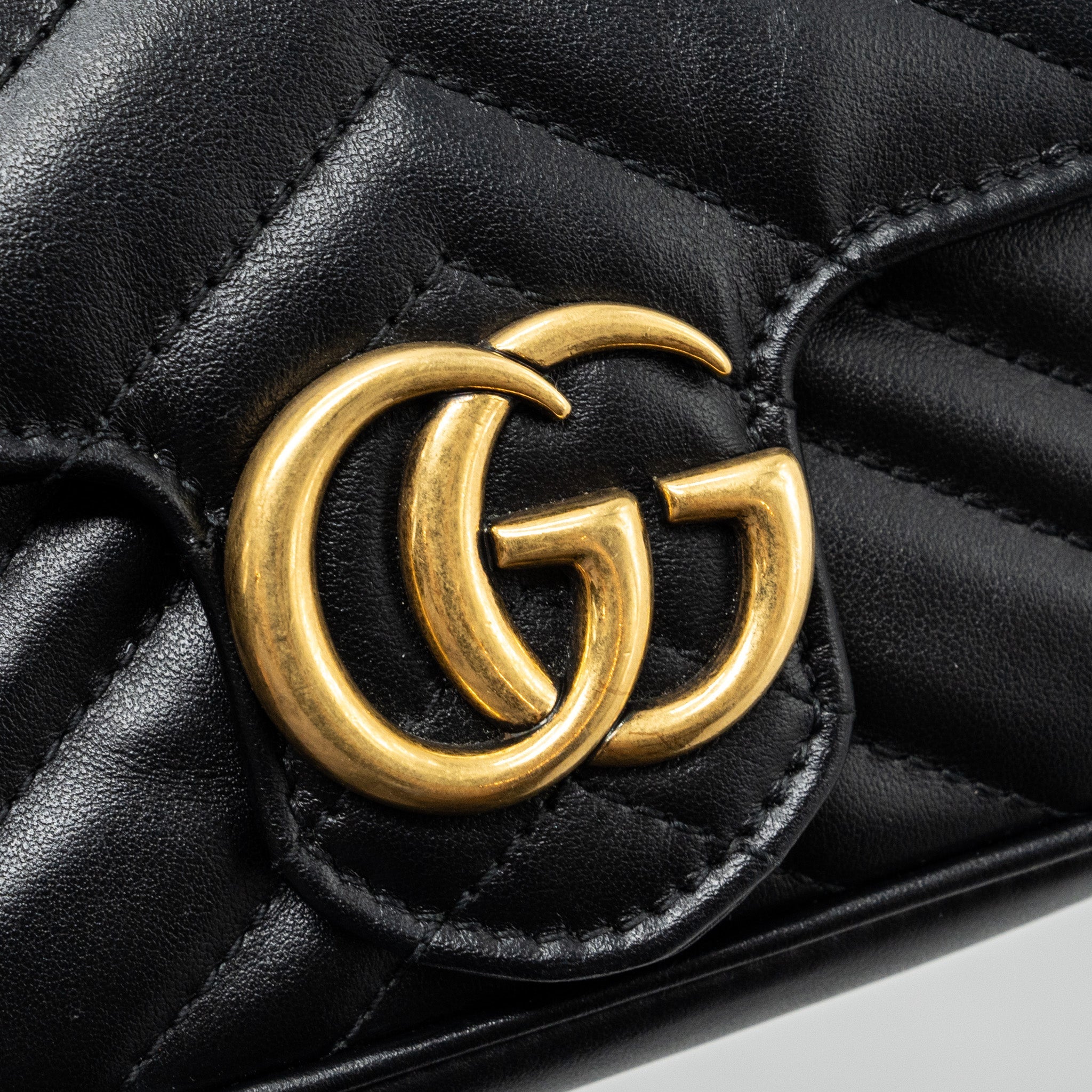 GUCCI GG MARMONT SUPER MINI BAG CALFSKIN BLACK GHW