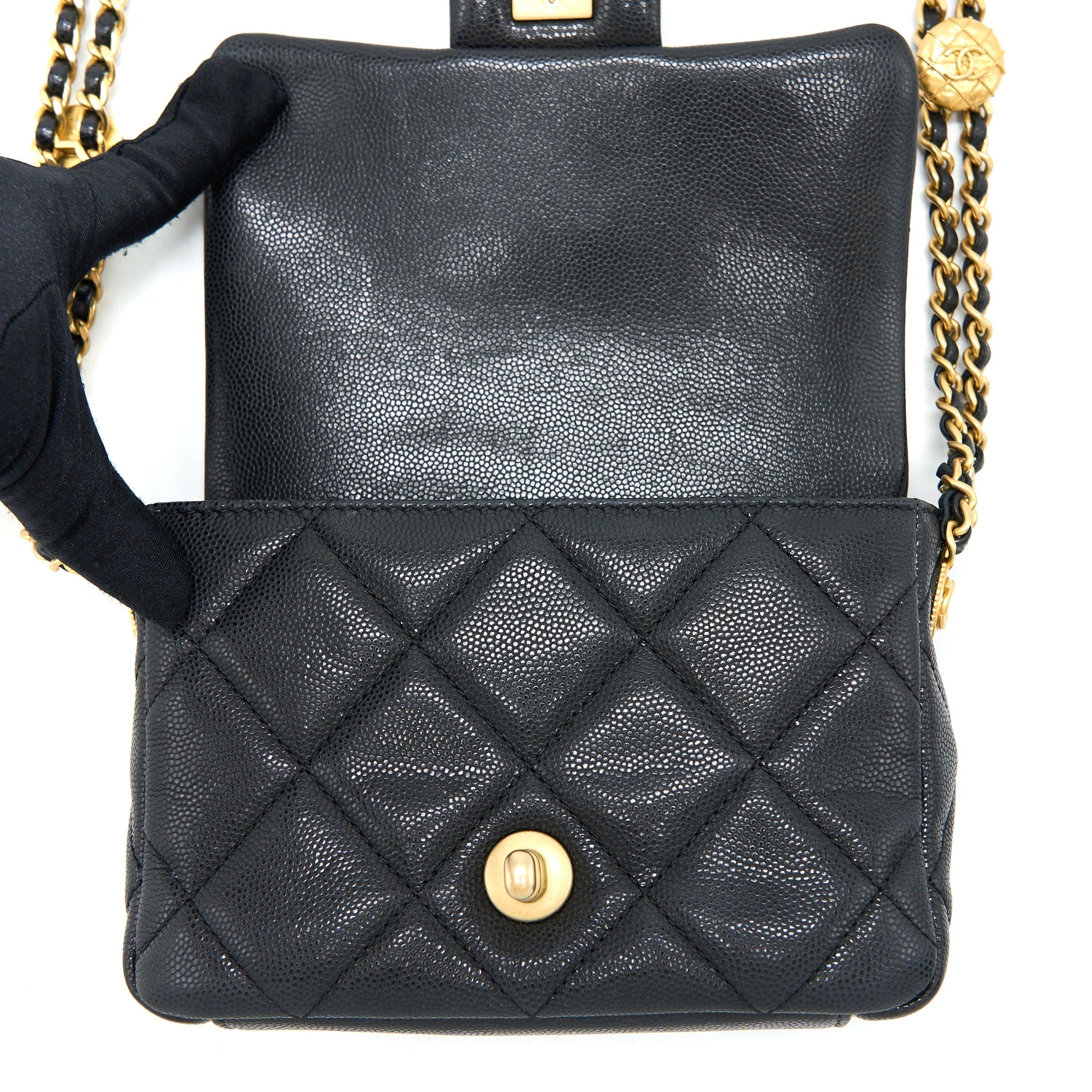 CHANEL 22A SQUARE FLAP BAG CAVIAR BLACK GHW (MICROCHIP)