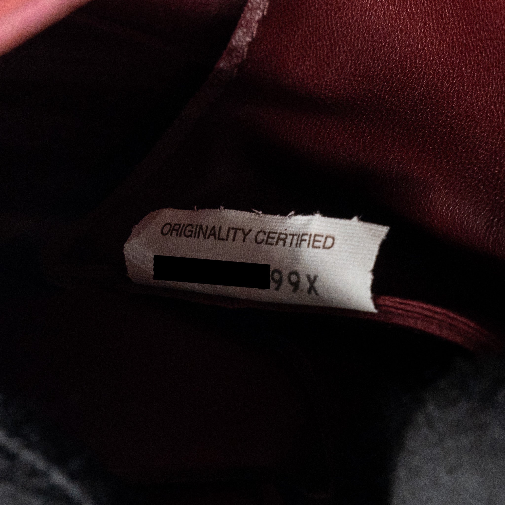 BOTTEGA VENETA CLASSIC CASSETTE BAG LAMBSKIN BURGUNDY GHW