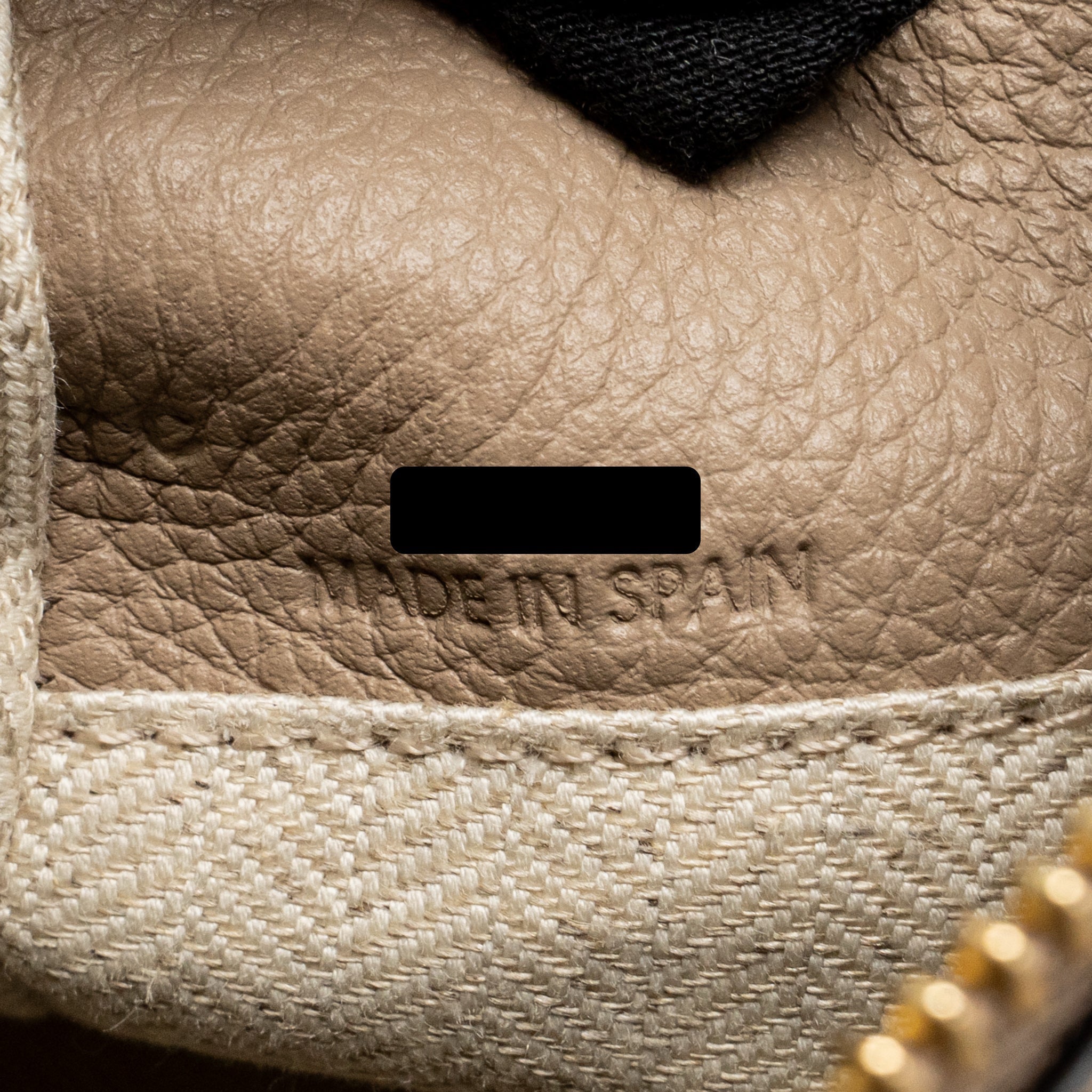 LOEWE SMALL PUZZLE BAG GRAINED CALFSKIN SAND GHW