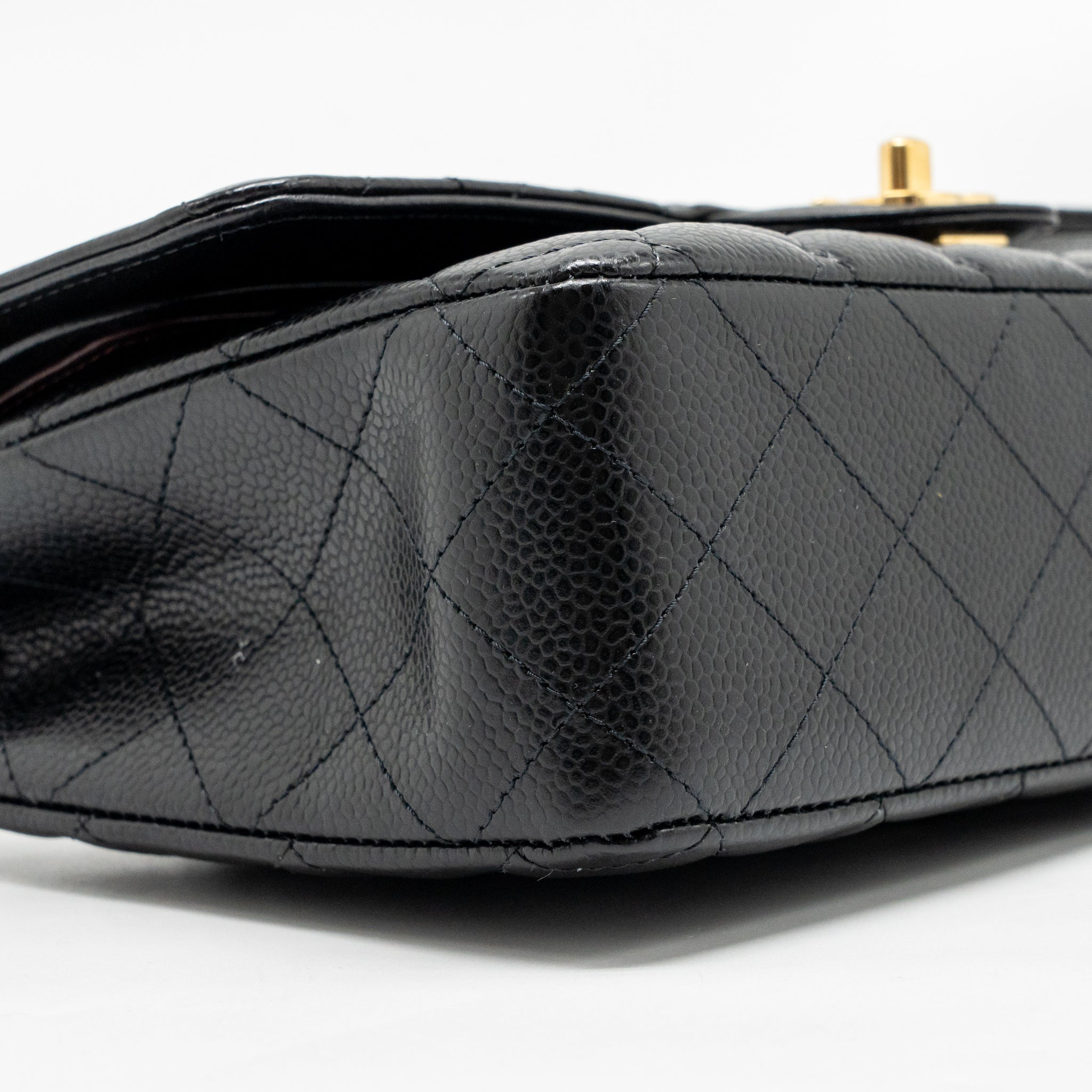 CHANEL MEDIUM CLASSIC DOUBLE FLAP BAG CAVIAR BLACK GHW (MICROCHIP)