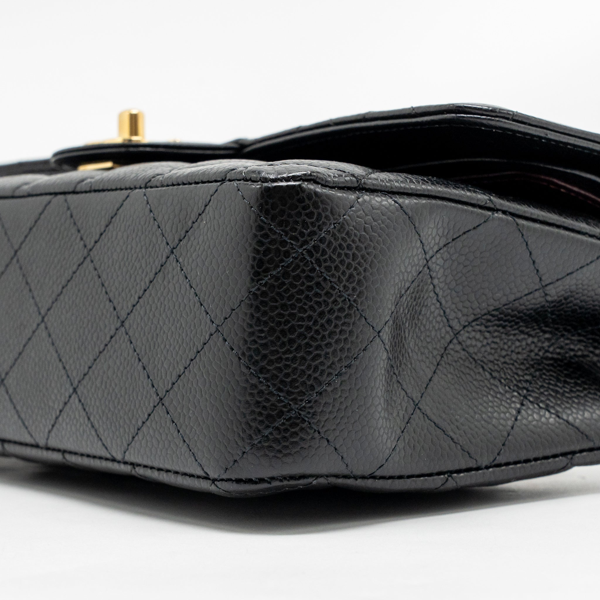 CHANEL MEDIUM CLASSIC DOUBLE FLAP BAG CAVIAR BLACK GHW (MICROCHIP)