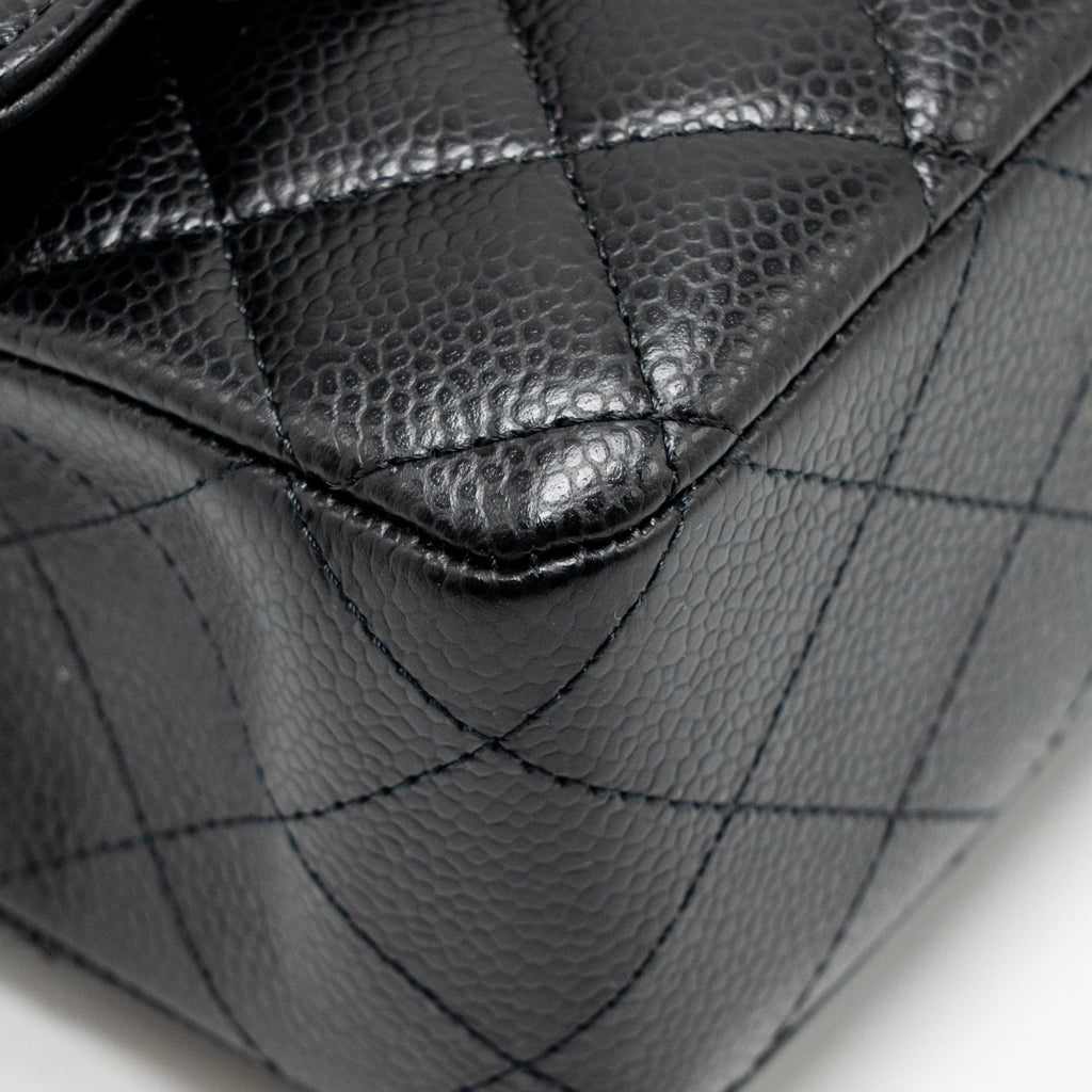CHANEL MEDIUM CLASSIC DOUBLE FLAP BAG CAVIAR BLACK GHW (MICROCHIP)