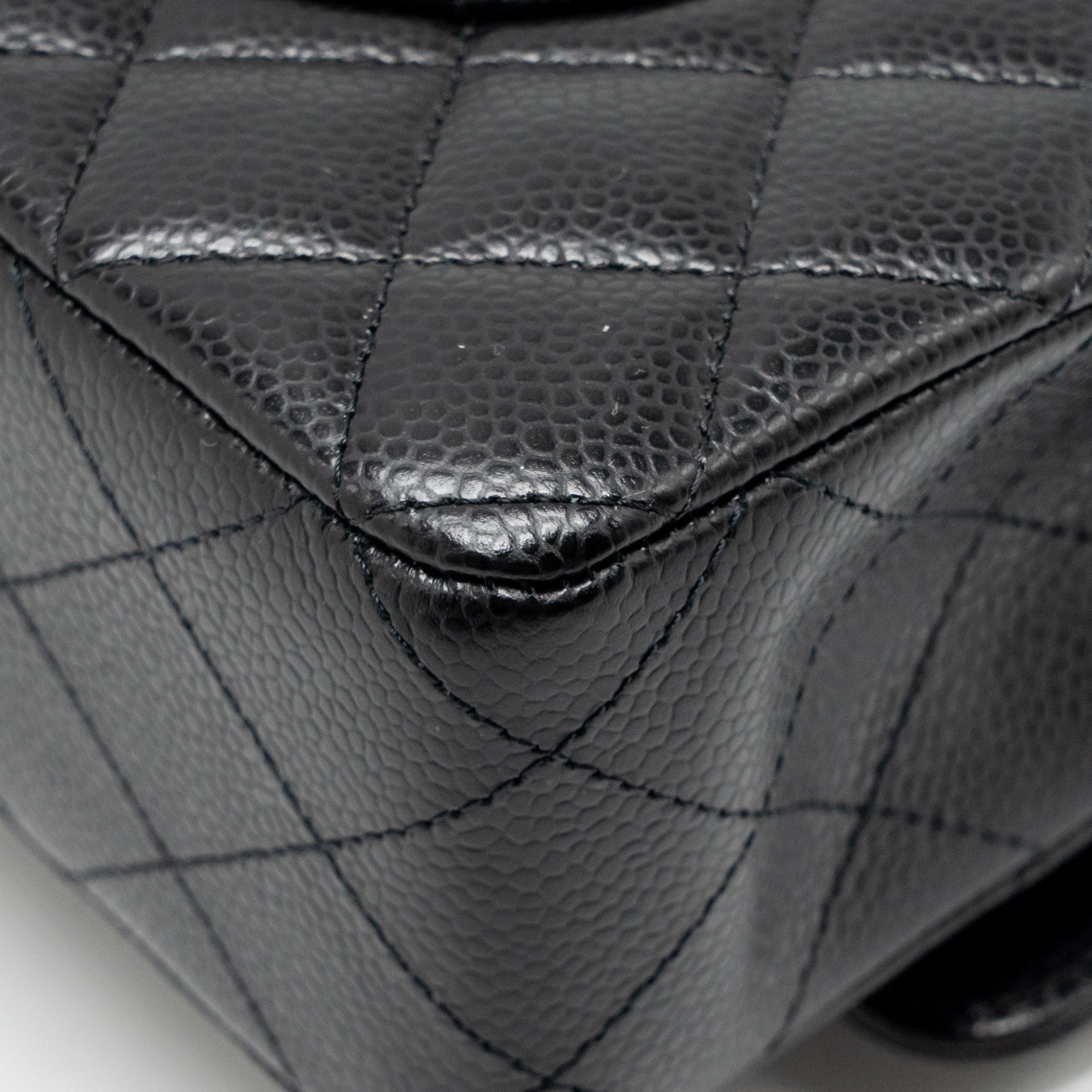 CHANEL MEDIUM CLASSIC DOUBLE FLAP BAG CAVIAR BLACK GHW (MICROCHIP)