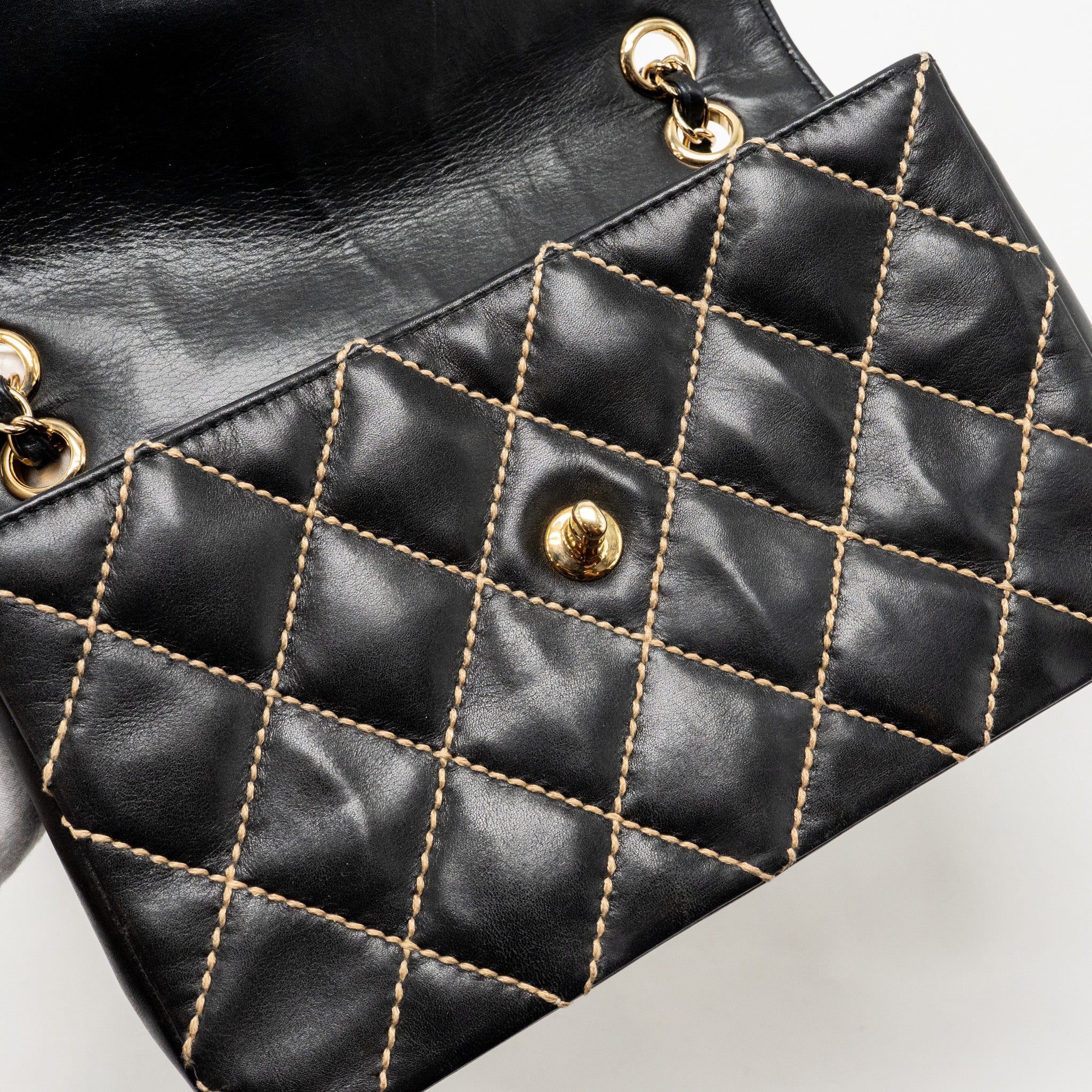 CHANEL VINTAGE QUILTED FLAP BAG LAMBSKIN BLACK WITH WHITE STITCHING GHW