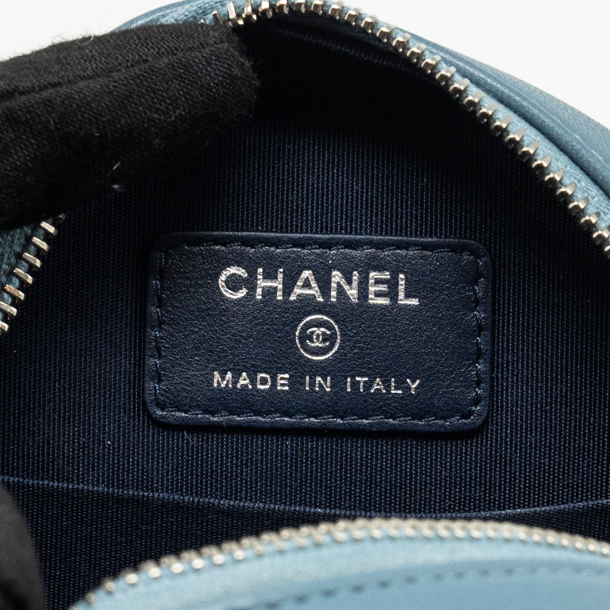 CHANEL ROUND CLUTCH WITH CHAIN LAMBSKIN MULTICOLOUR BLUE SHW