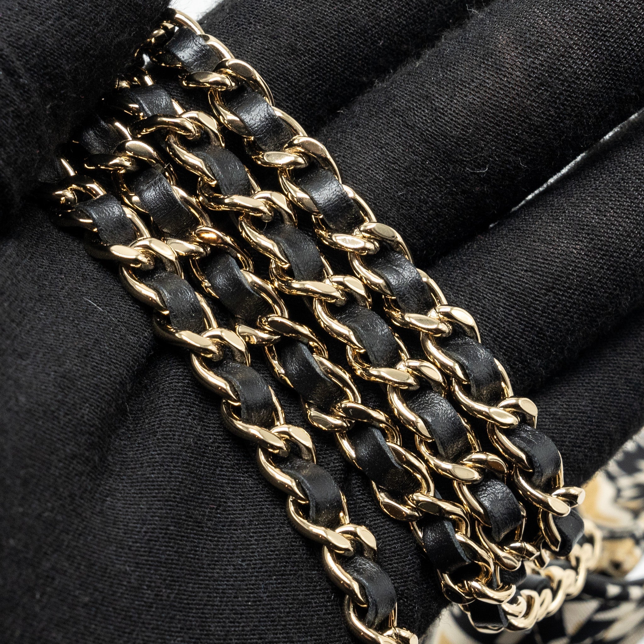 CHANEL MINI CLUTCH WITH CHAIN FABRIC MULTICOLOUR LGHW (MICROCHIP)