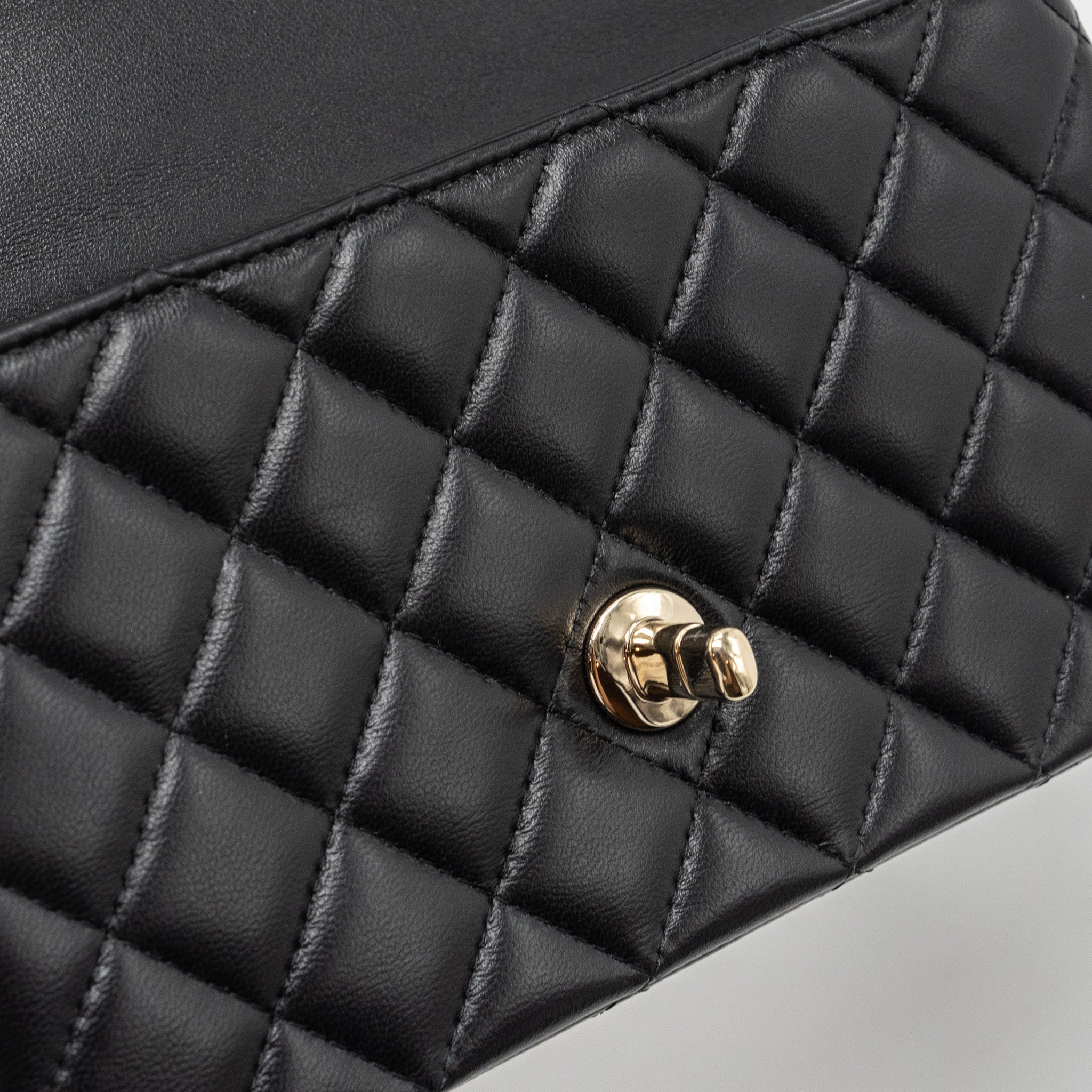 CHANEL TOP HANDLE MINI RECTANGULAR LAMBSKIN BLACK LGHW(MICROCHIP)