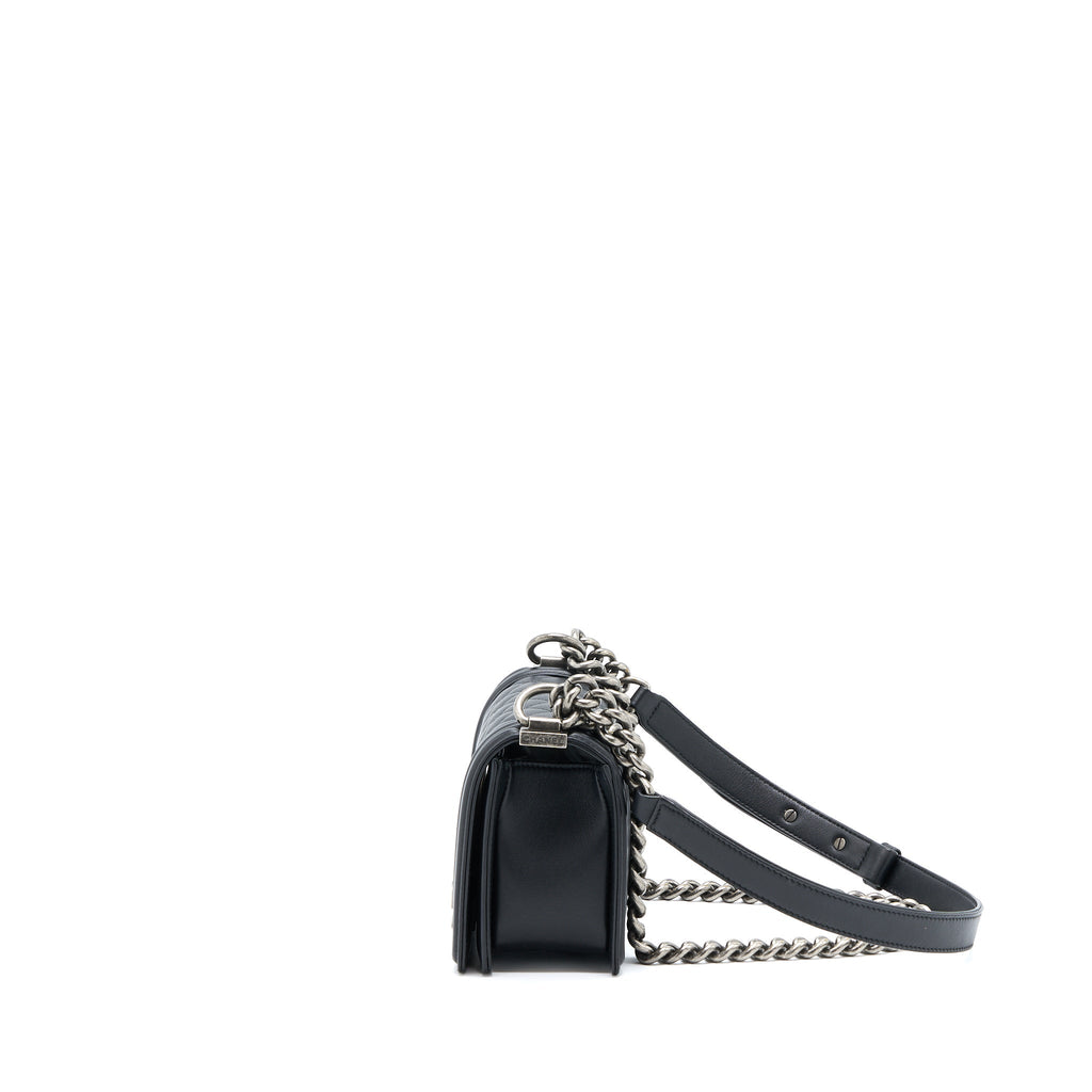 CHANEL SMALL BOY BAG CALFSKIN BLACK WITH RUTHENIUM HARDWARE