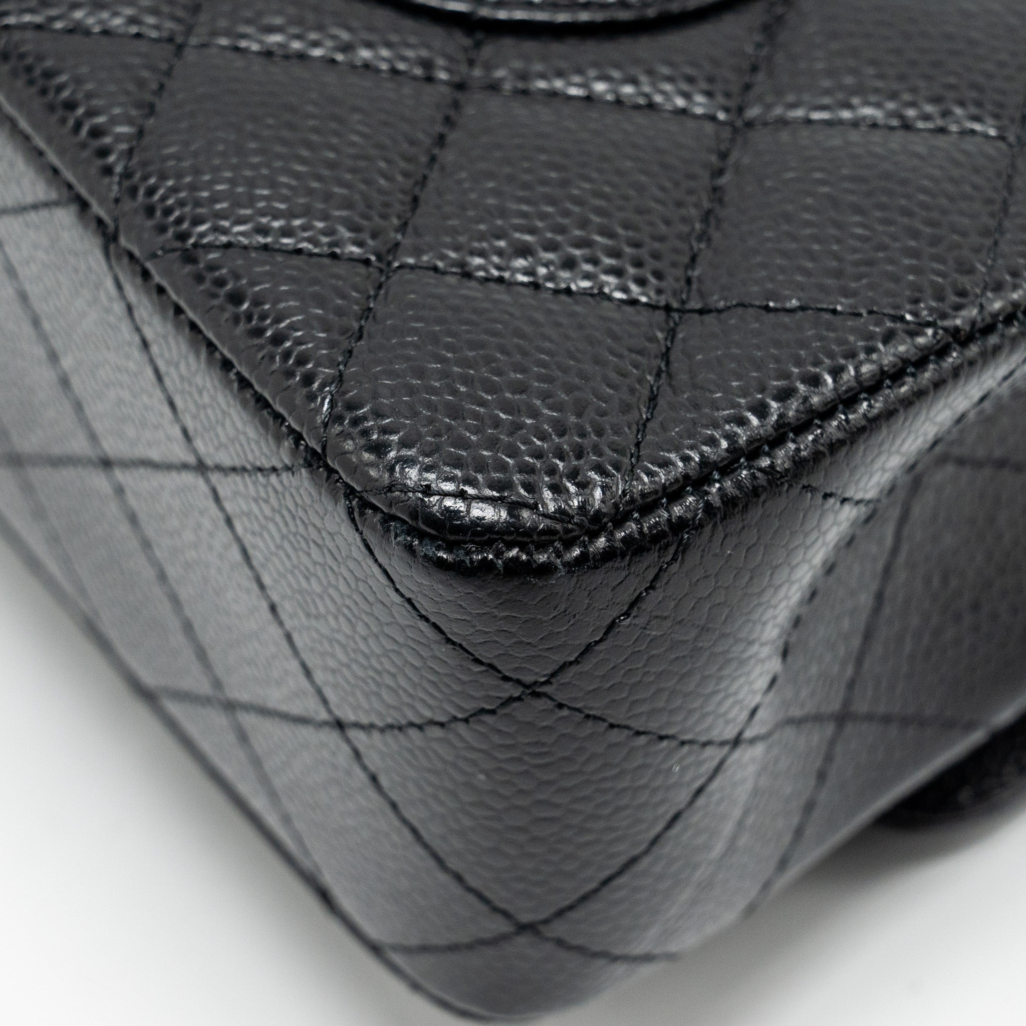 CHANEL MEDIUM CLASSIC DOUBLE FLAP BAG CAVIAR BLACK SHW (MICROCHIP)