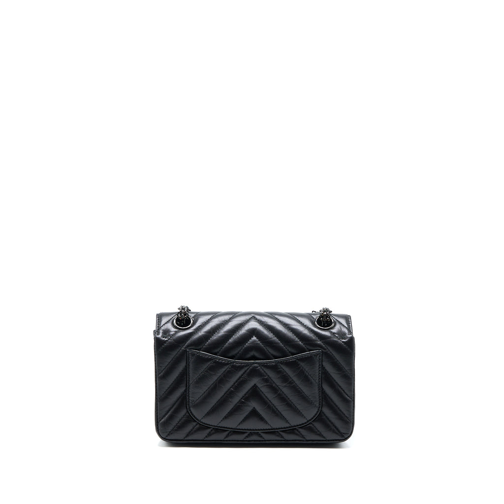 CHANEL MINI 2.55 REISSUE CHEVRON CALFSKIN SO BLACK