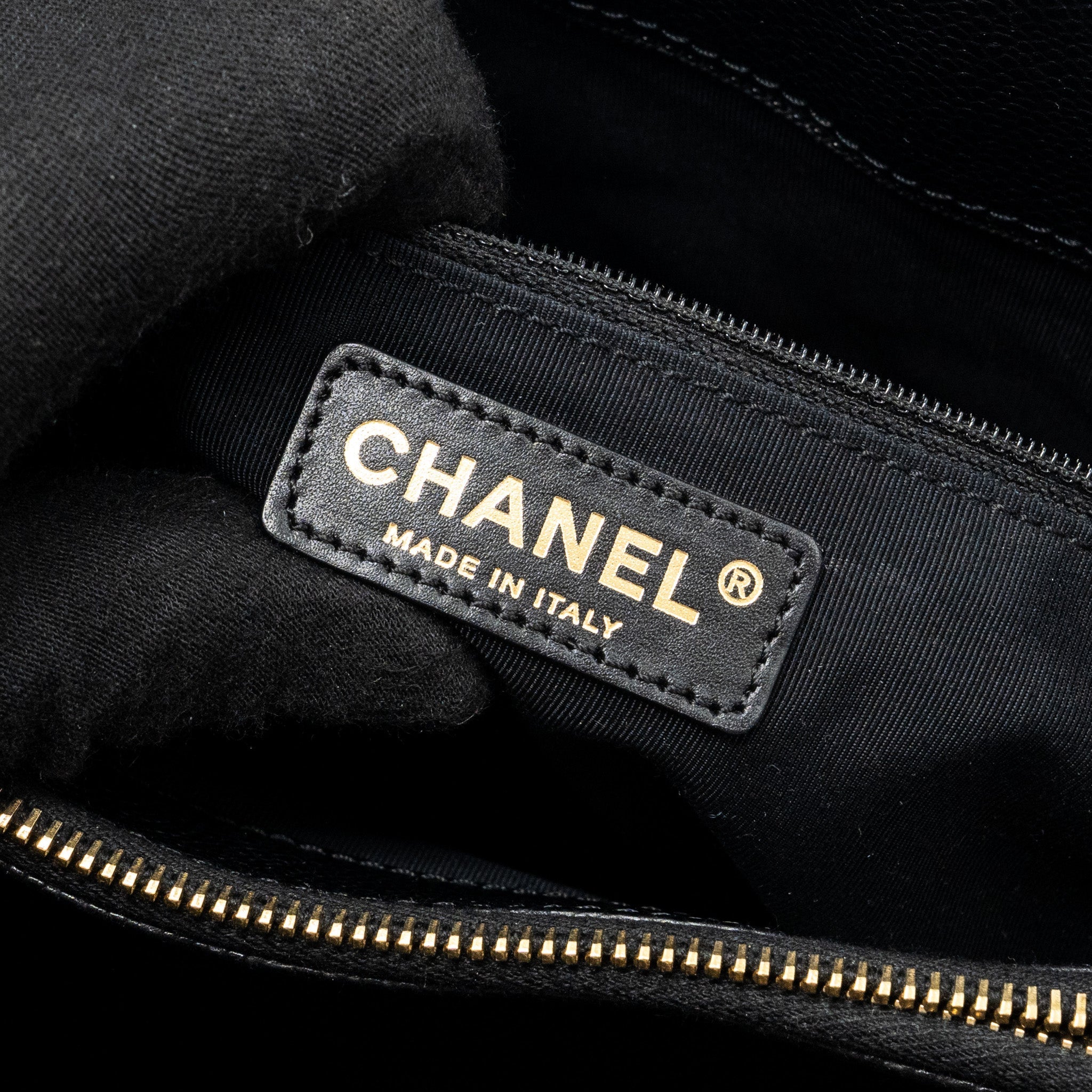 CHANEL GRAND SHOPPING TOTE CAVIAR BLACK GHW