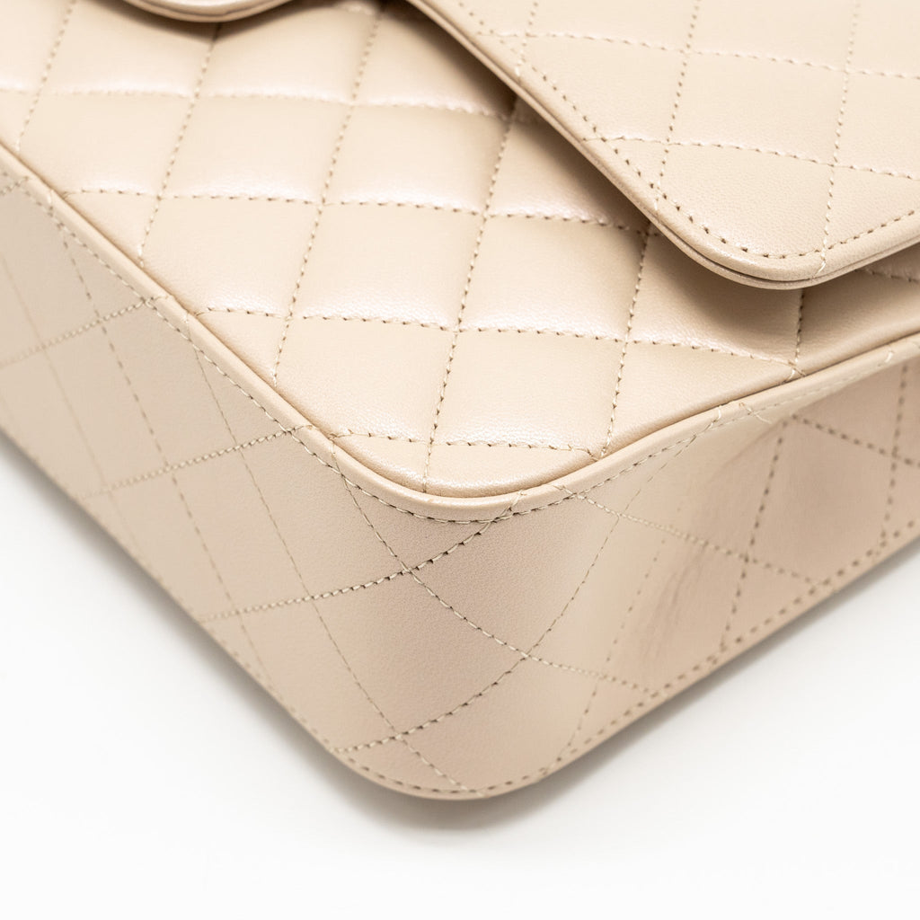 CHANEL MEDIUM CLASSIC DOUBLE FLAP BAG LAMBSKIN IRIDESCENT IVORY LGHW