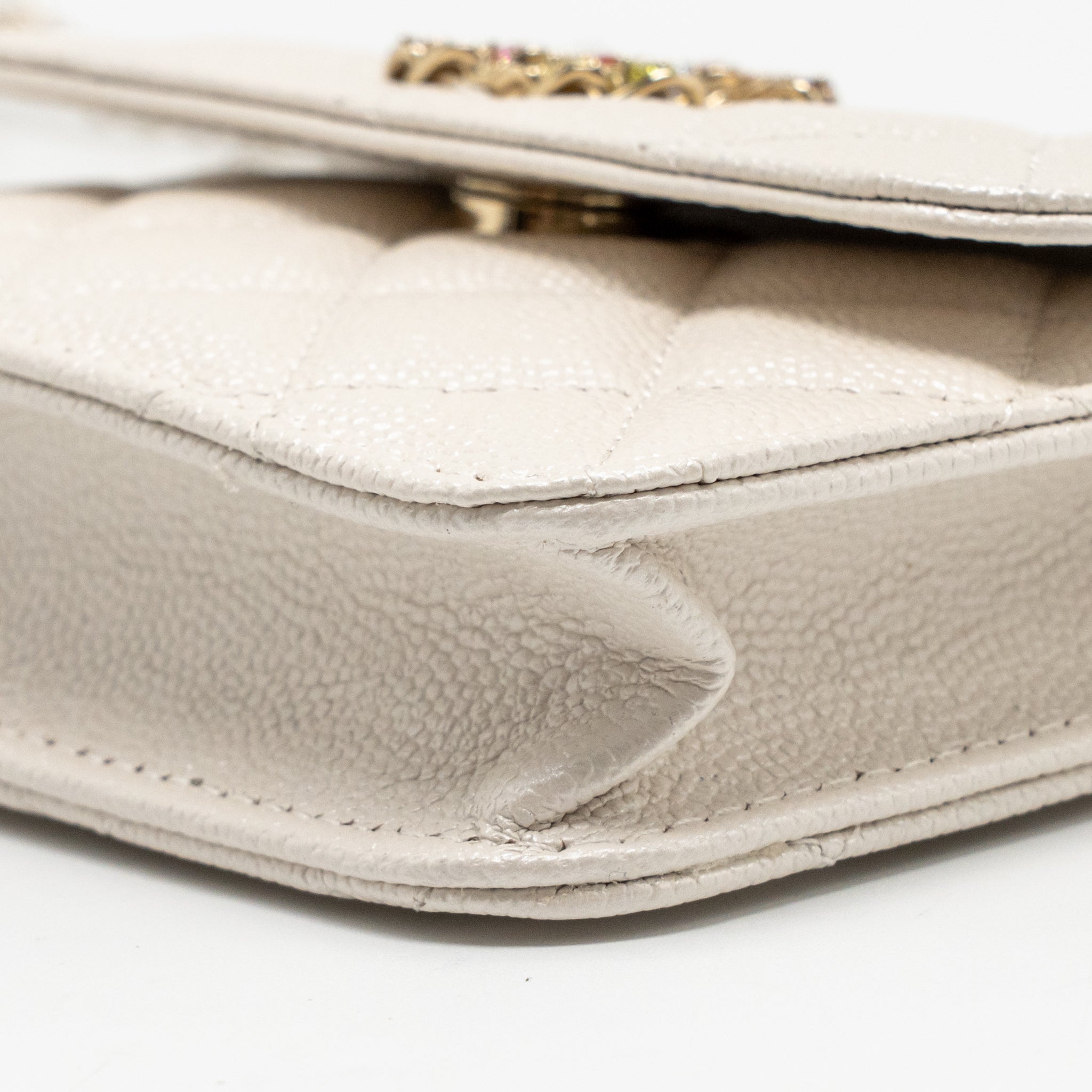 CHANEL JEWELLERY CC MINI FLAP CLUTCH WITH CHAIN CAVIAR PEARLY WHITE LGHW (MICROCHIP)