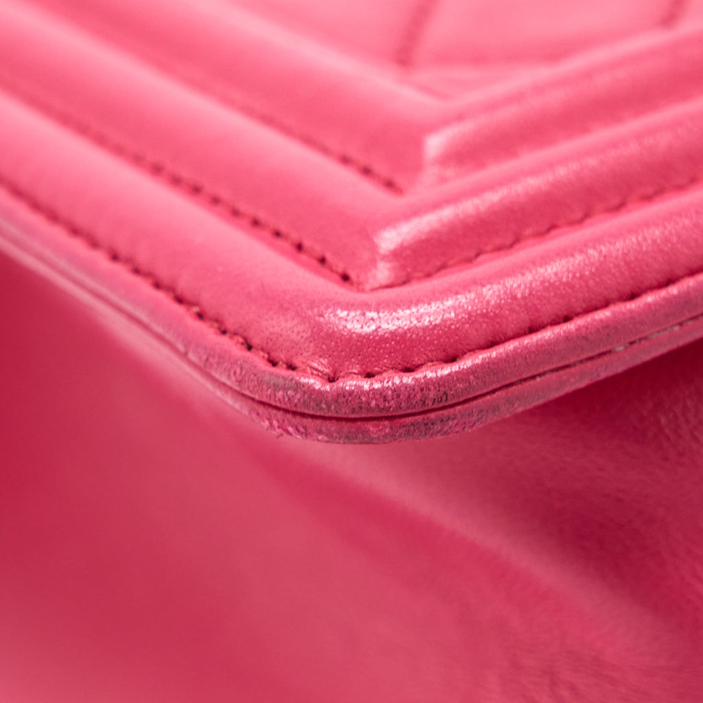 CHANEL MEDIUM BOY BAG LAMBSKIN PINK GHW