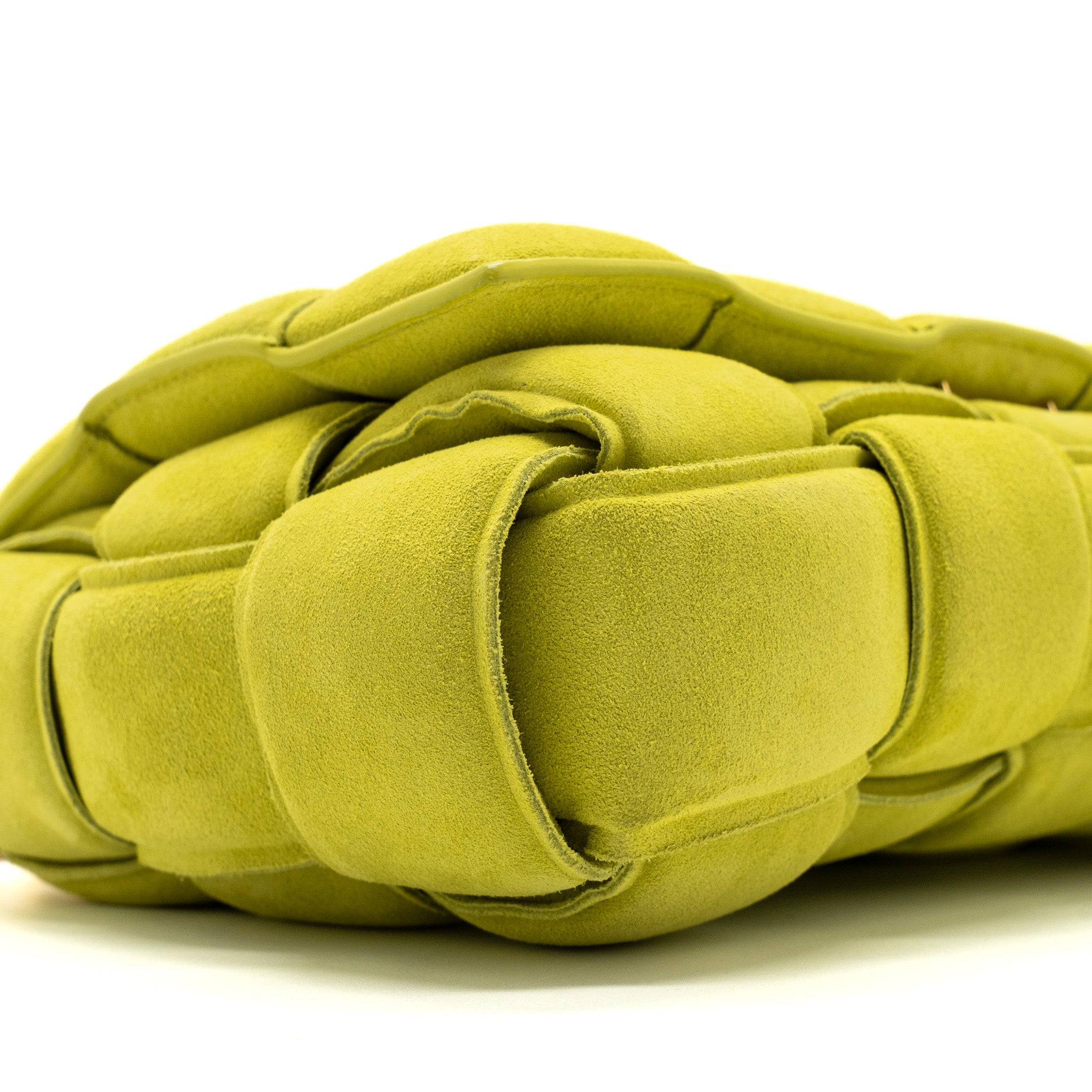 BOTTEGA VENETA CHAIN CASSETTE SUEDE LIGHT GREEN GHW