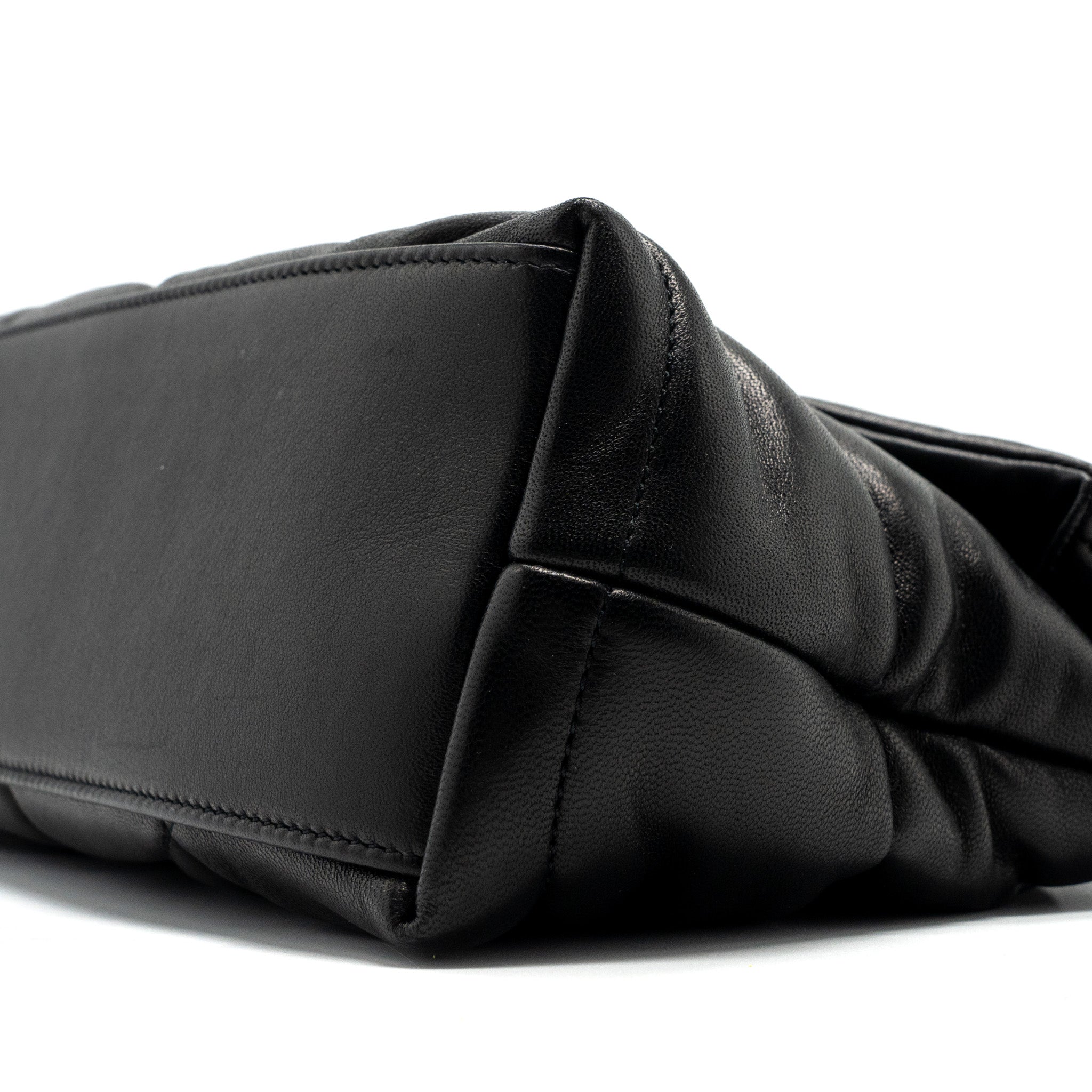 SAINT LAURENT SMALL PUFFER LAMBSKIN BLACK SHW