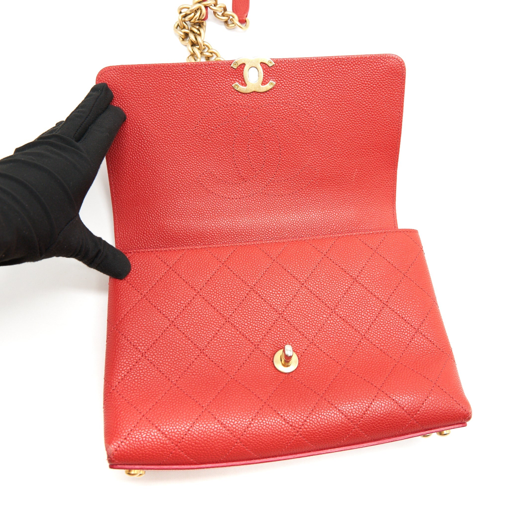 CHANEL FLAP SHOULDER BAG WITH CHAIN CAVIAR IN RED GHW