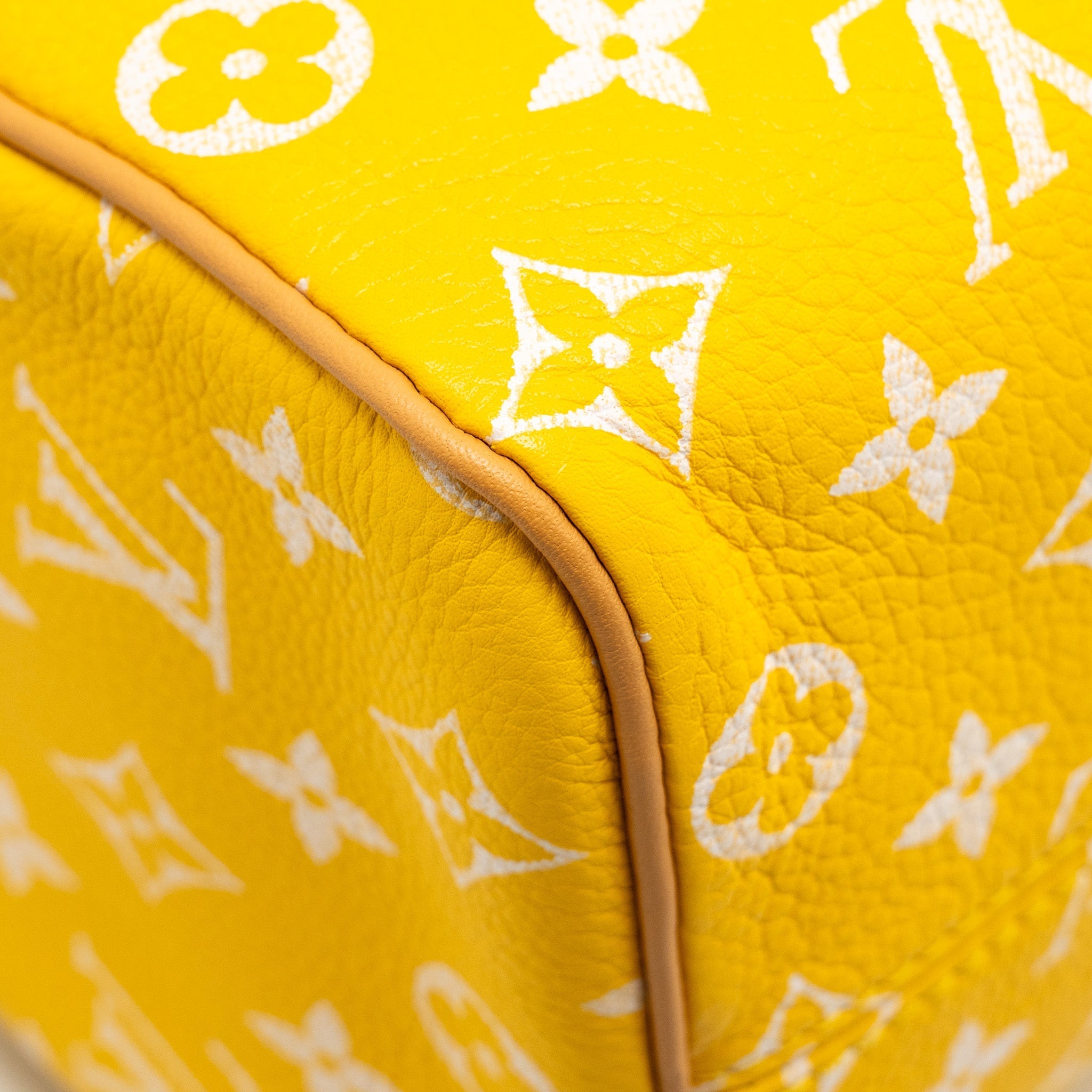 LOUIS VUITTON SPEEDY P9 BANDOULIÈRE 25 MONOGRAM SOFT CALFSKIN JAUNE MAT GHW