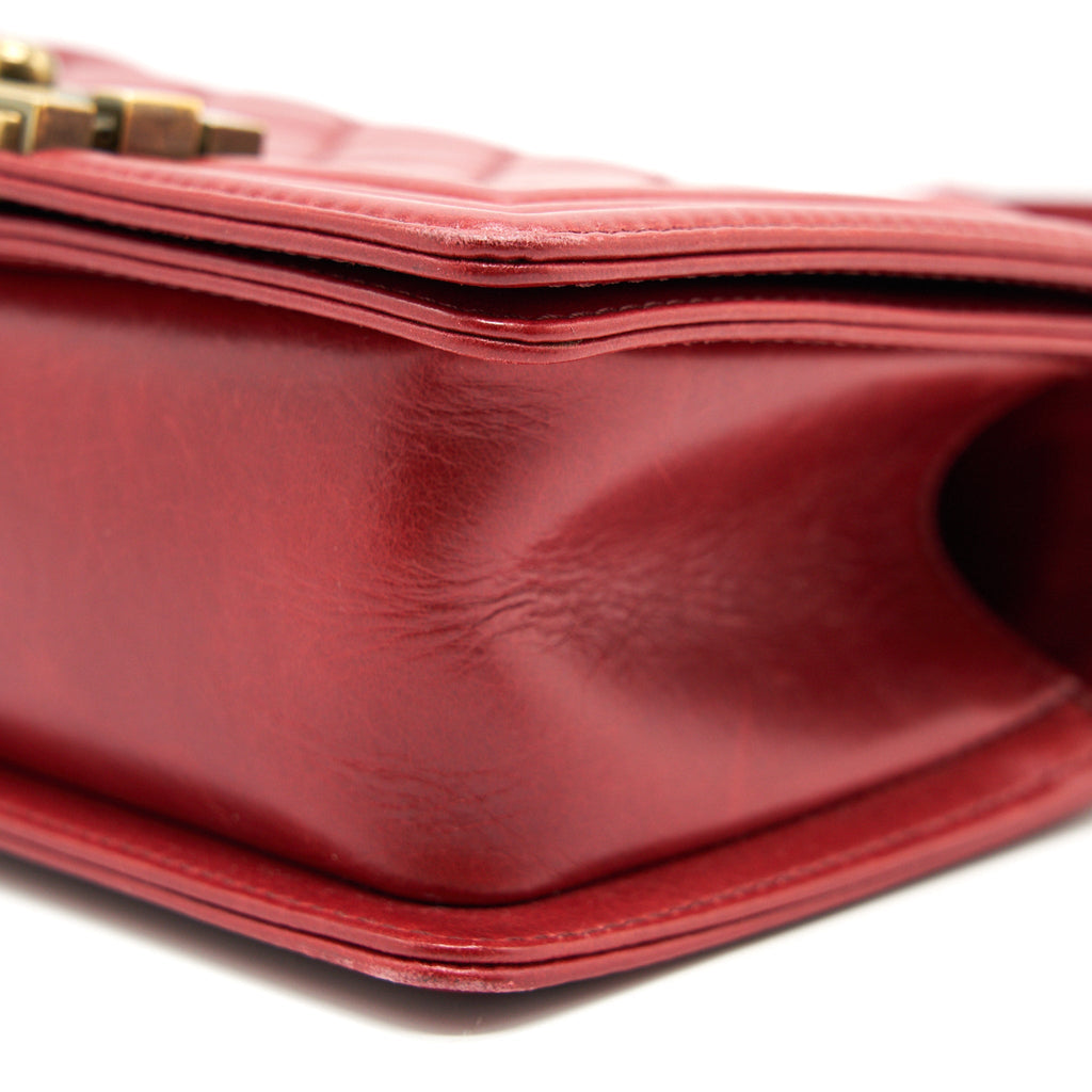 CHANEL GLAZED CALFSKIN SMALL LE BOY BAG IN RED GHW
