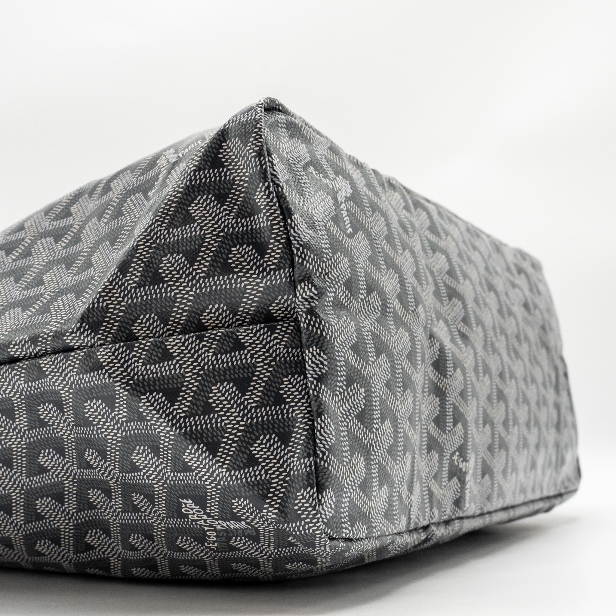 GOYARD SAINT LOUIS PM TOTE GOYARDINE CANVAS / CALFSKIN GREY