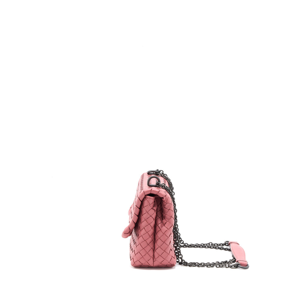 BOTTEGA VENETA OLYMPIA CHAIN BAG NAPPA DARK PINK WITH BLACK HARDWARE