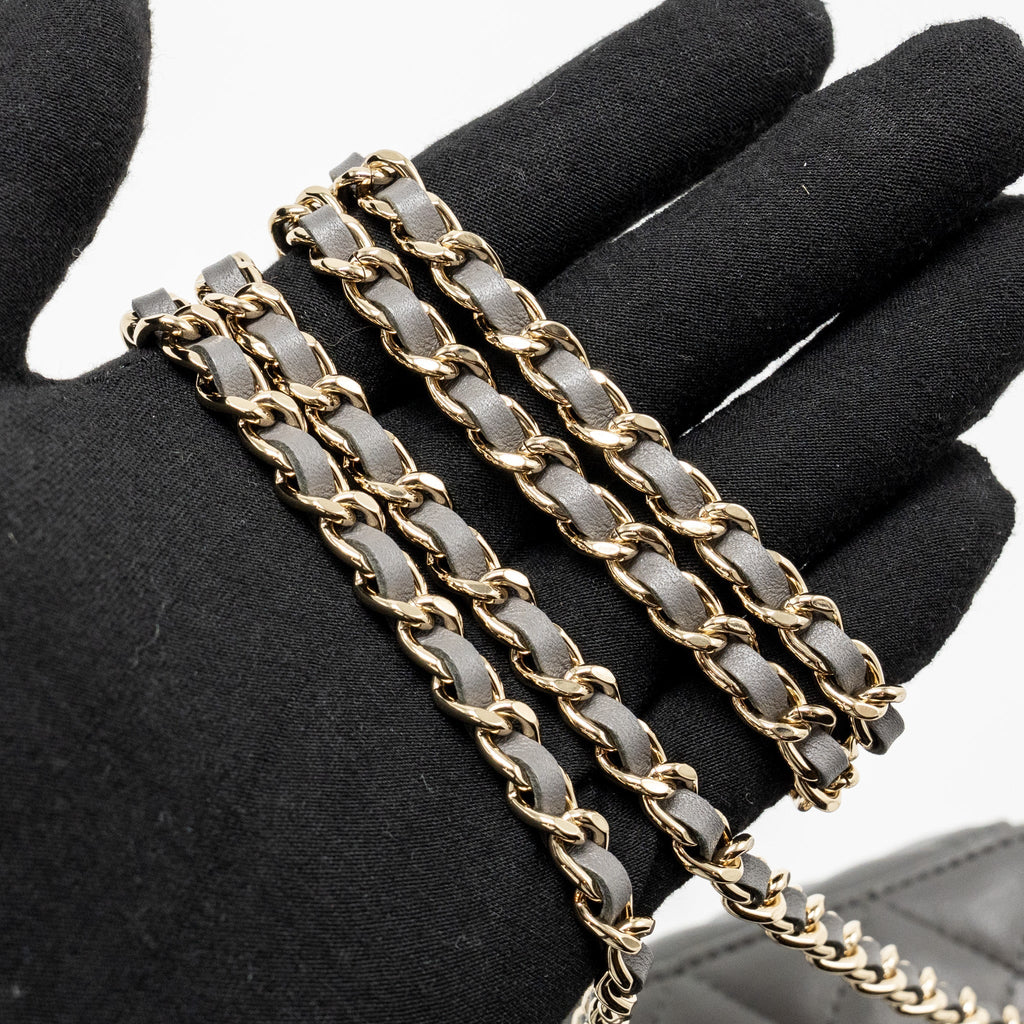 CHANEL TOP HANDLE LONG VANITY WITH CHAIN LAMBSKIN GREY LGHW (MICROCHIP)